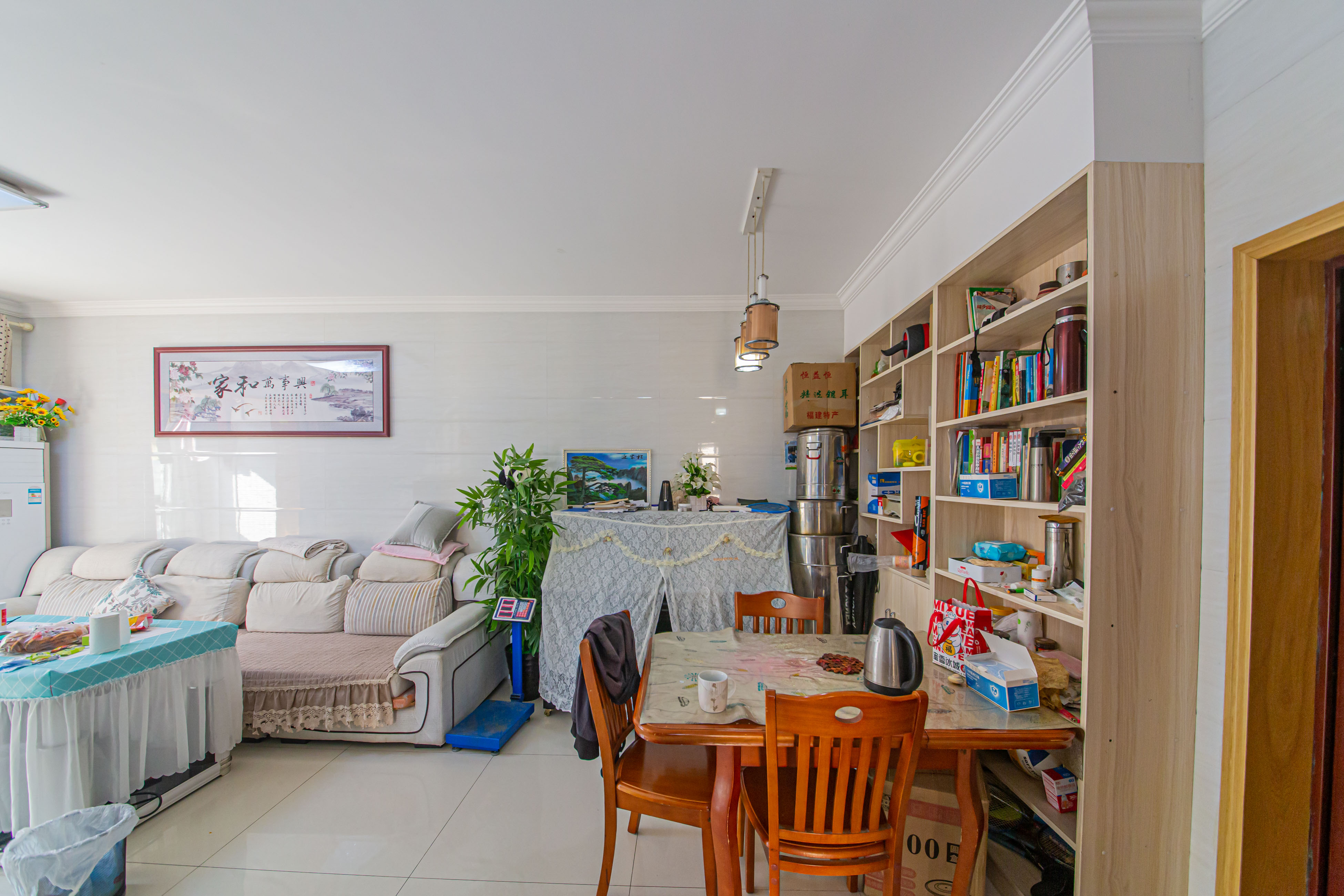 鑫远御文台一期  2室1厅1卫    83.0万客厅