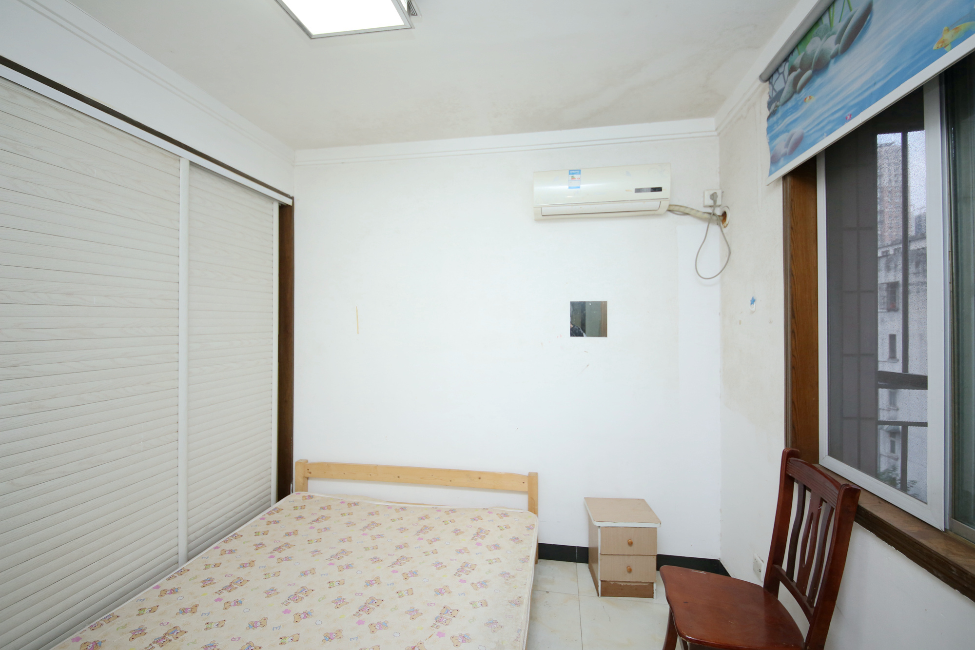 城市花园  3室1厅1卫   122.80万卧室