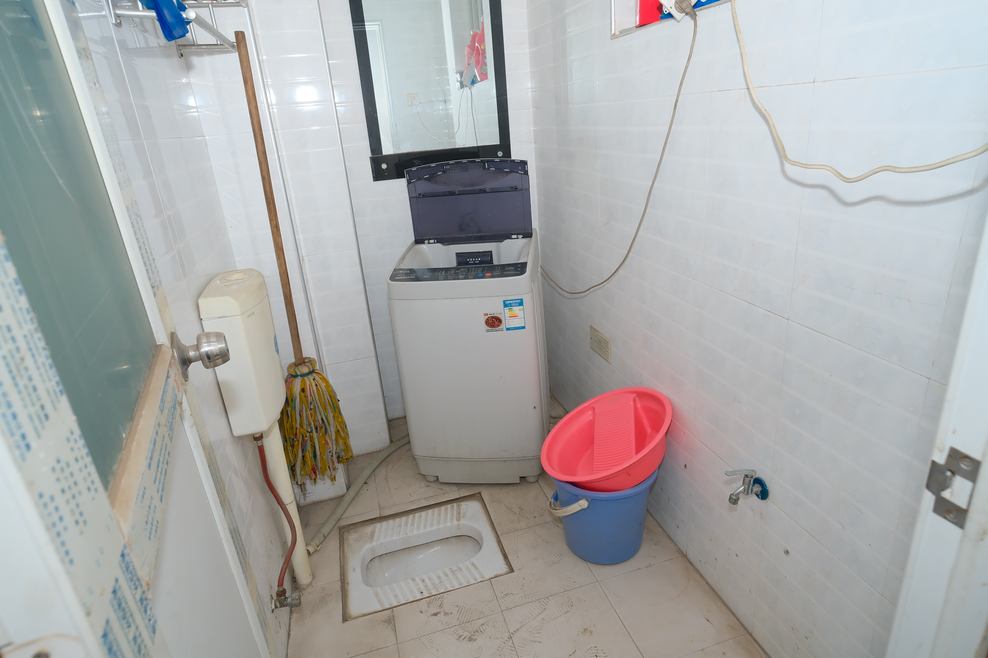 金鹰机电大市场 4室2厅2卫 48.8万 金鹰机电大市场 4室2厅2卫 48.8万卫生间