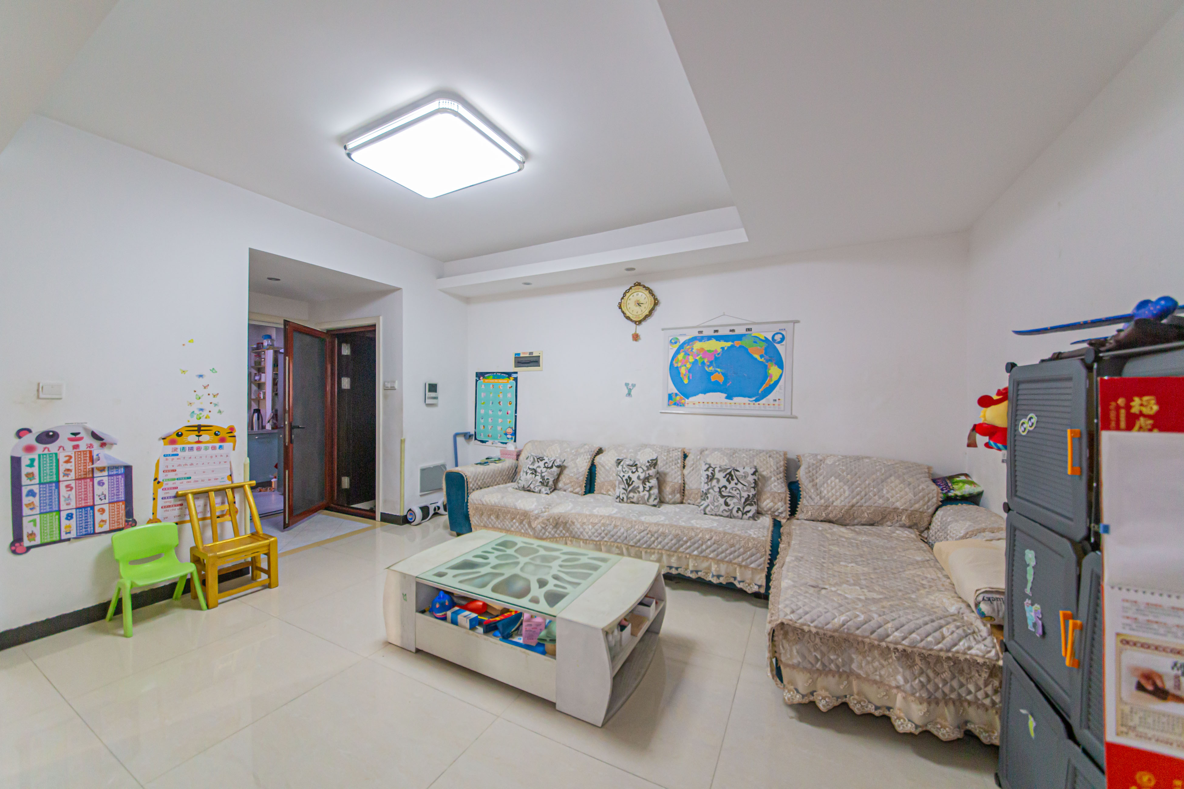 湘江雅颂居 3室2厅1卫 98.0万 湘江雅颂居 3室2厅1卫 98.0万客厅