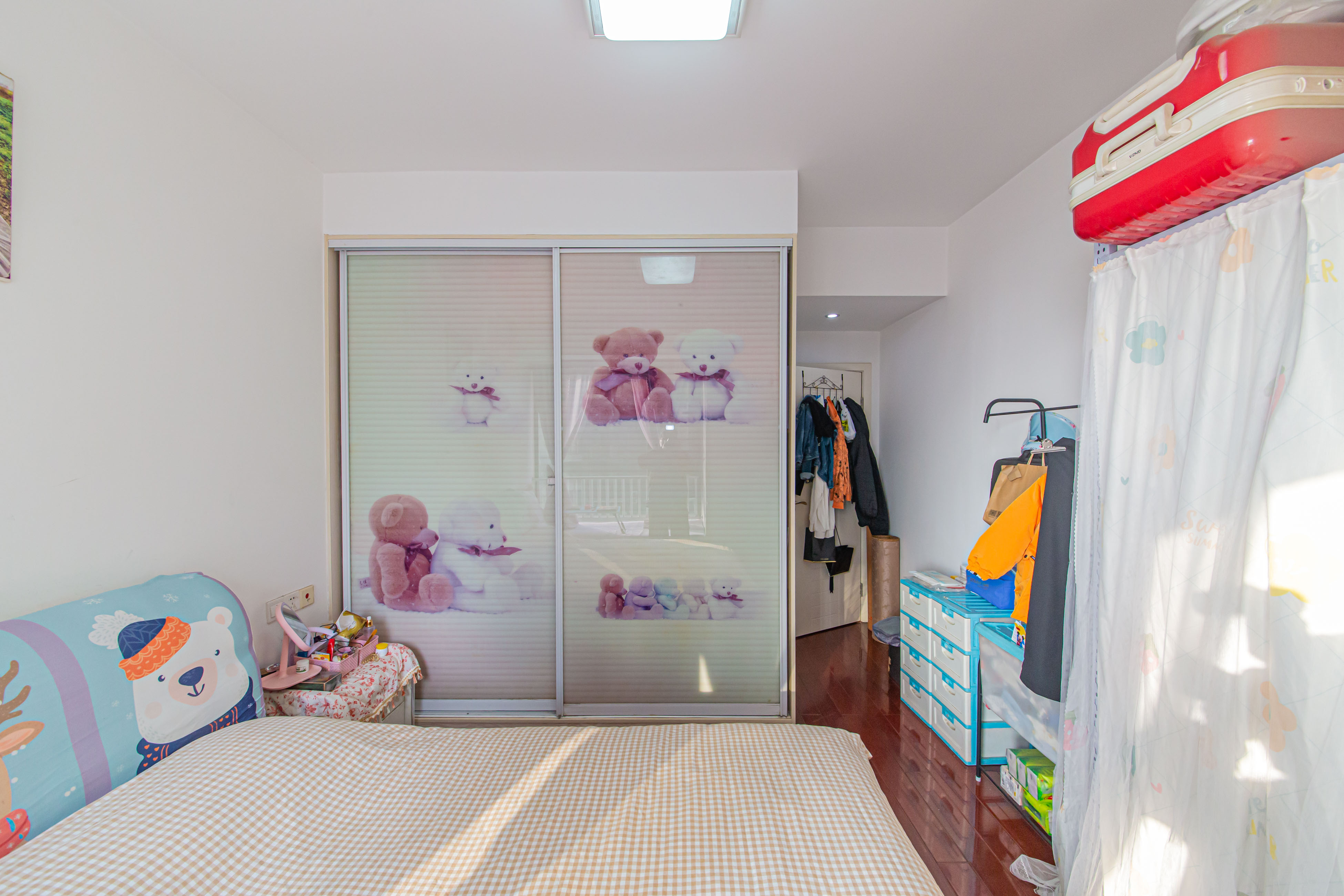 湘江雅颂居 3室2厅1卫 98.0万 湘江雅颂居 3室2厅1卫 98.0万卧室