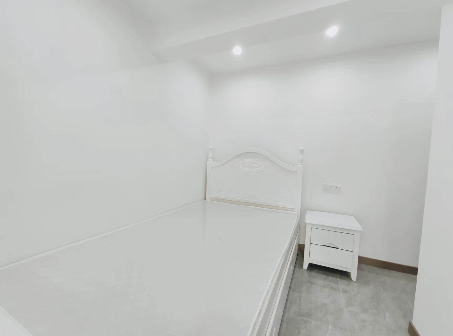 富力新天地三期  2室1厅1卫   1600.00元/月室内图