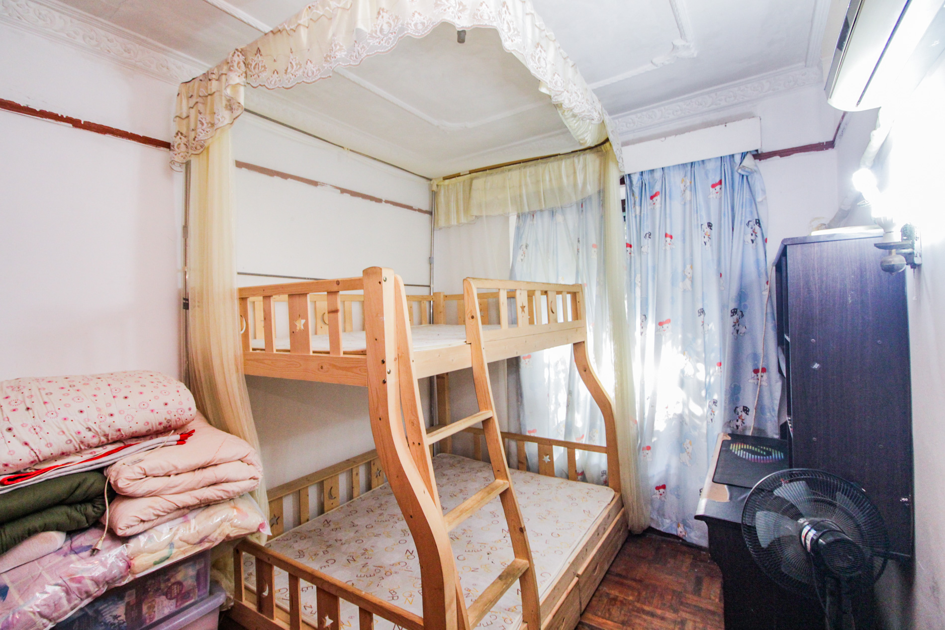 轻工设计院  3室2厅1卫    68.0万卧室