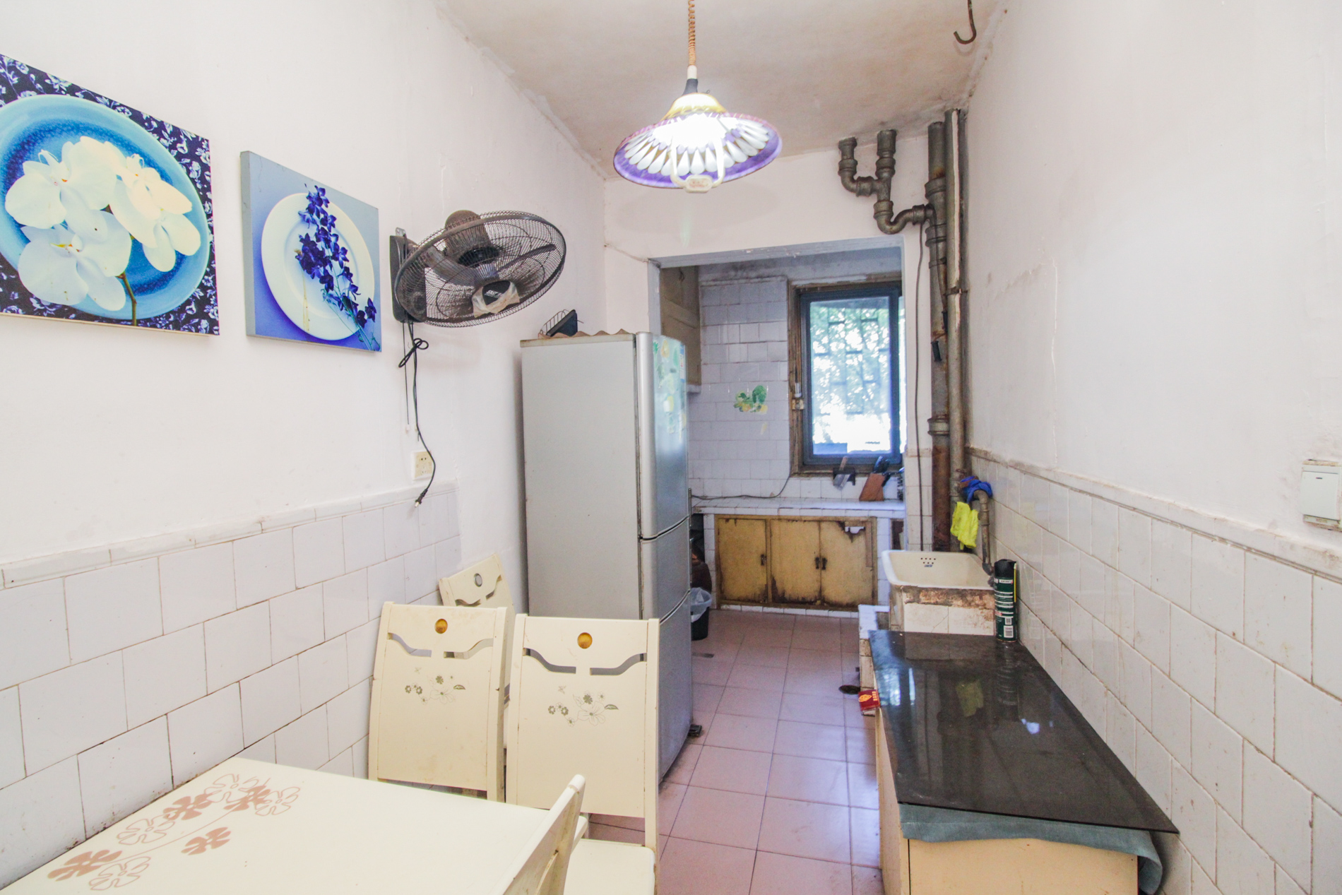 轻工设计院  3室2厅1卫    68.0万厨房