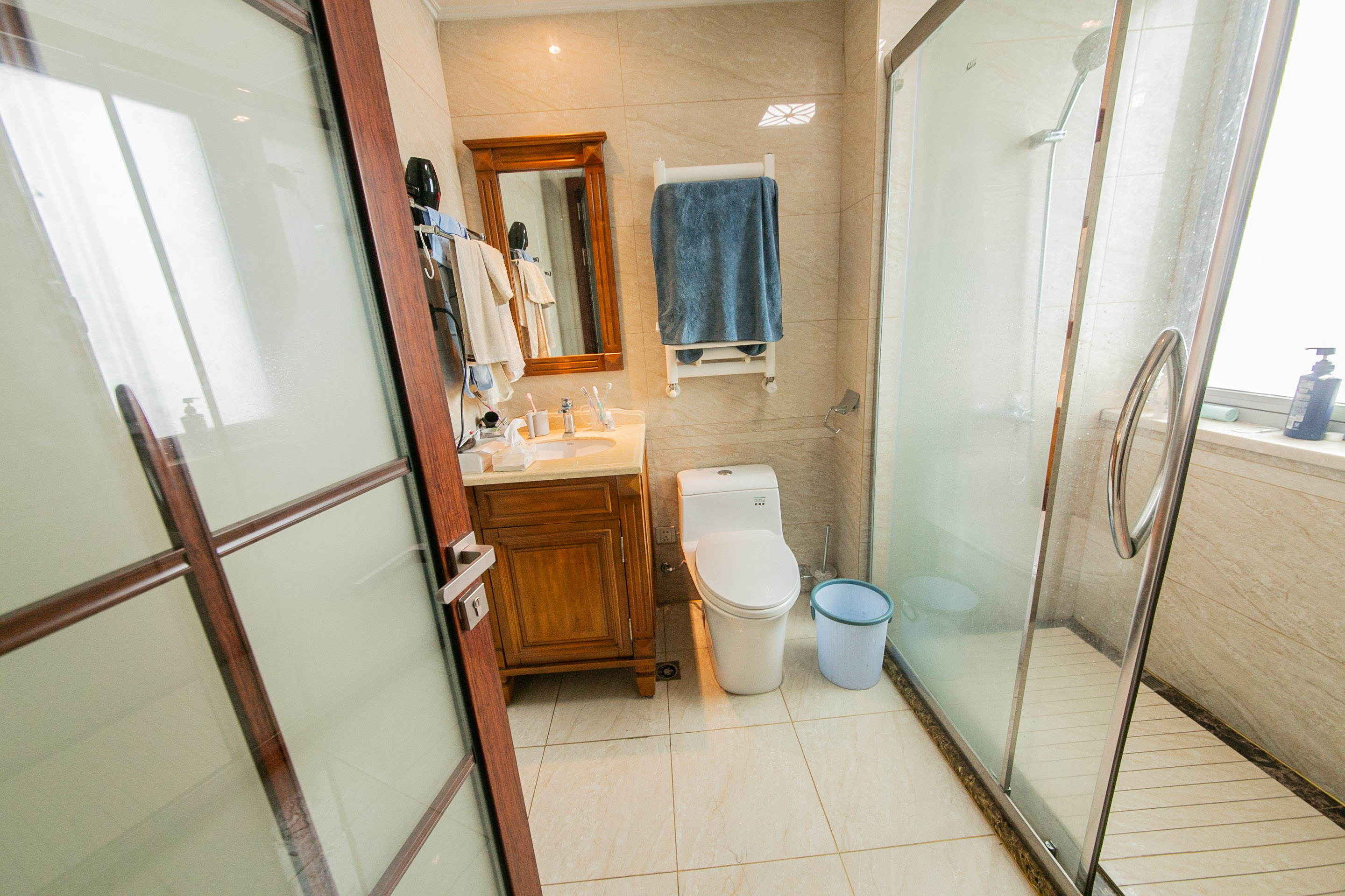 湘江壹号一二三期（创远湘江壹号）  3室2厅2卫    366.0万卫生间