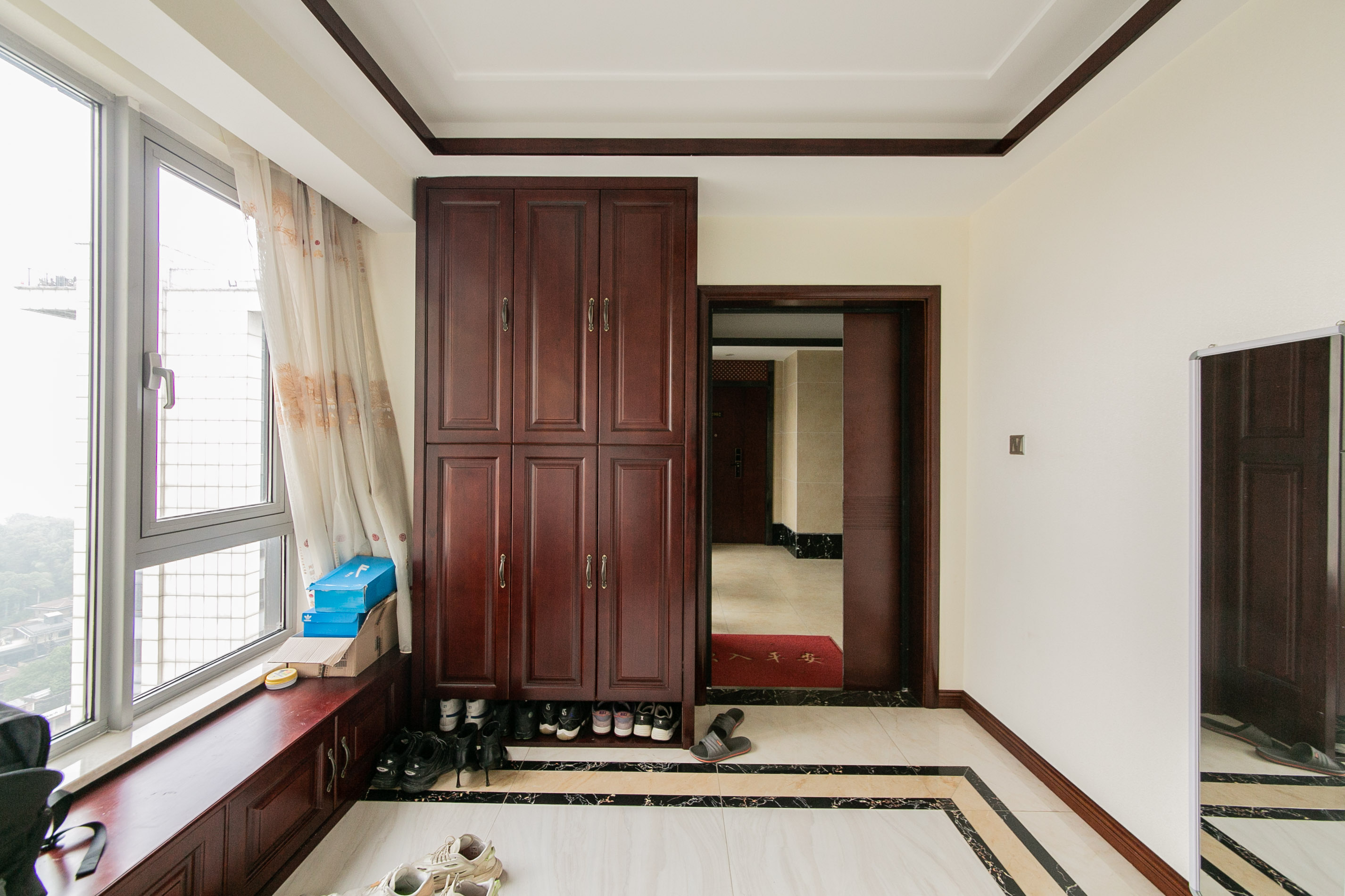 湘江壹号一二三期（创远湘江壹号）  3室2厅2卫    366.0万阳台