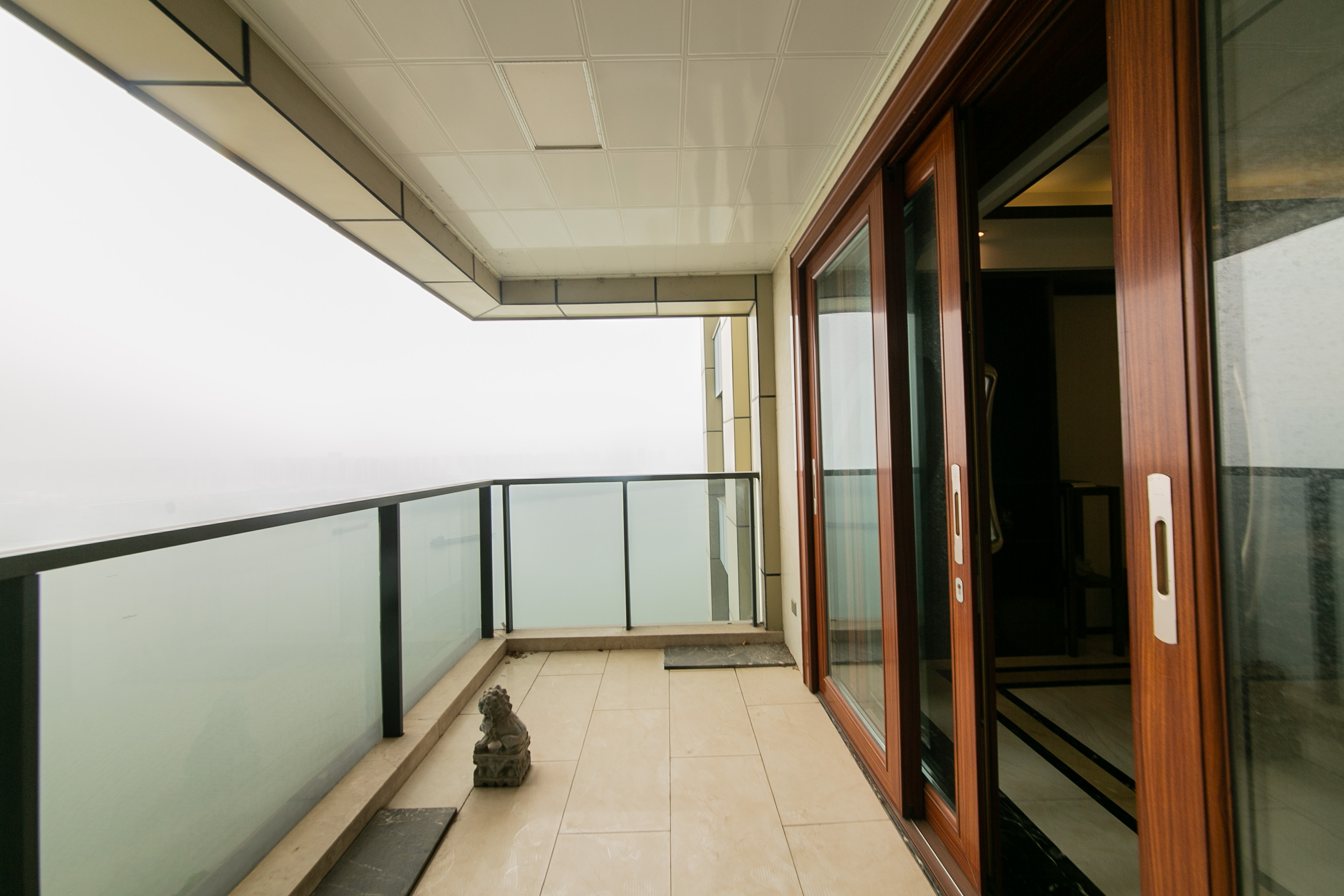 湘江壹号一二三期（创远湘江壹号）  3室2厅2卫    366.0万阳台