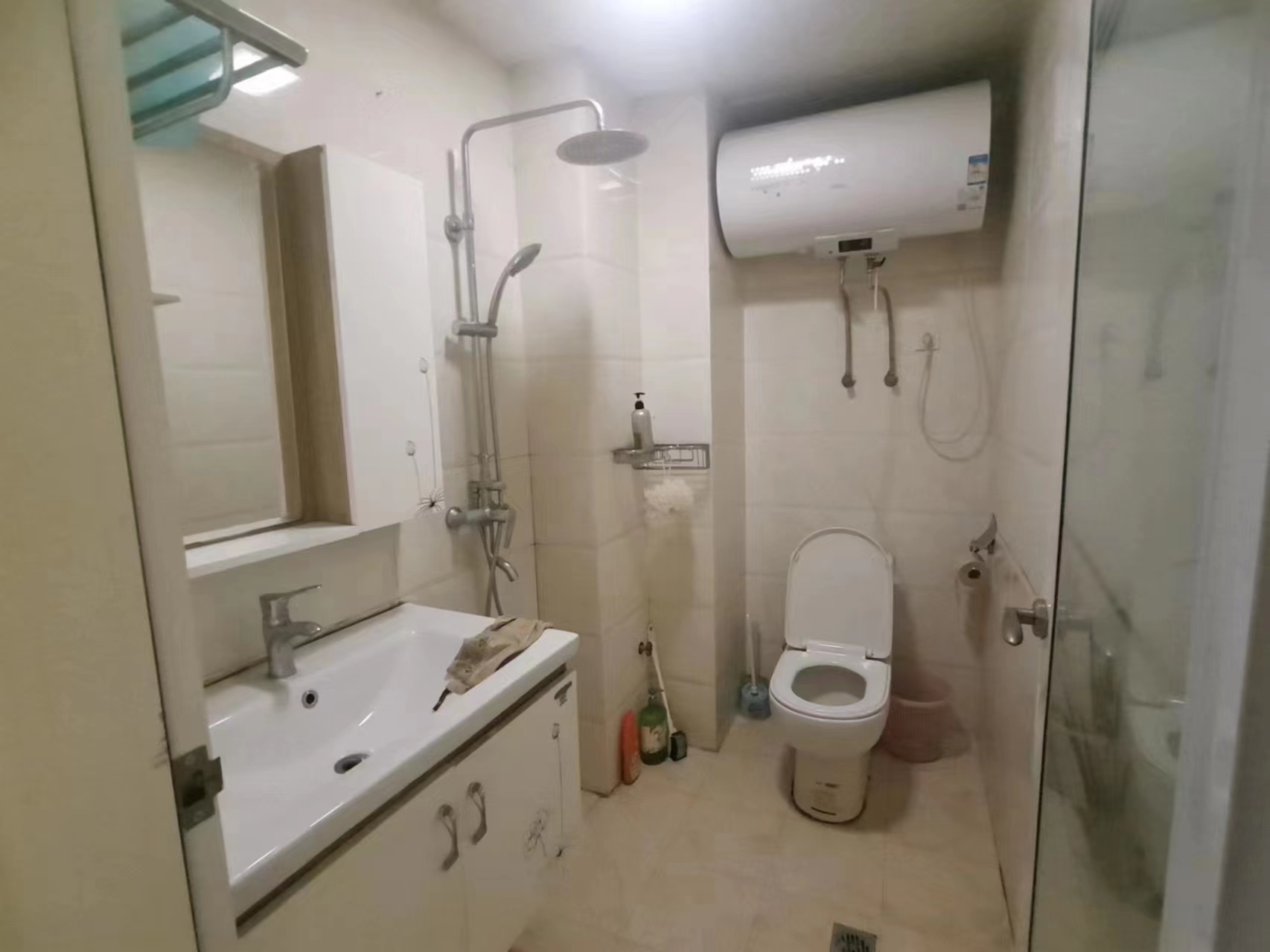 印象华都 2室1厅1卫 32.00万 印象华都 2室1厅1卫 32.00万室内图