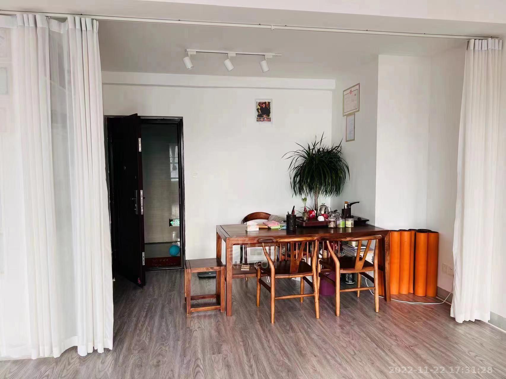 华晨御园  1室1厅1卫   3200.00元/月室内图