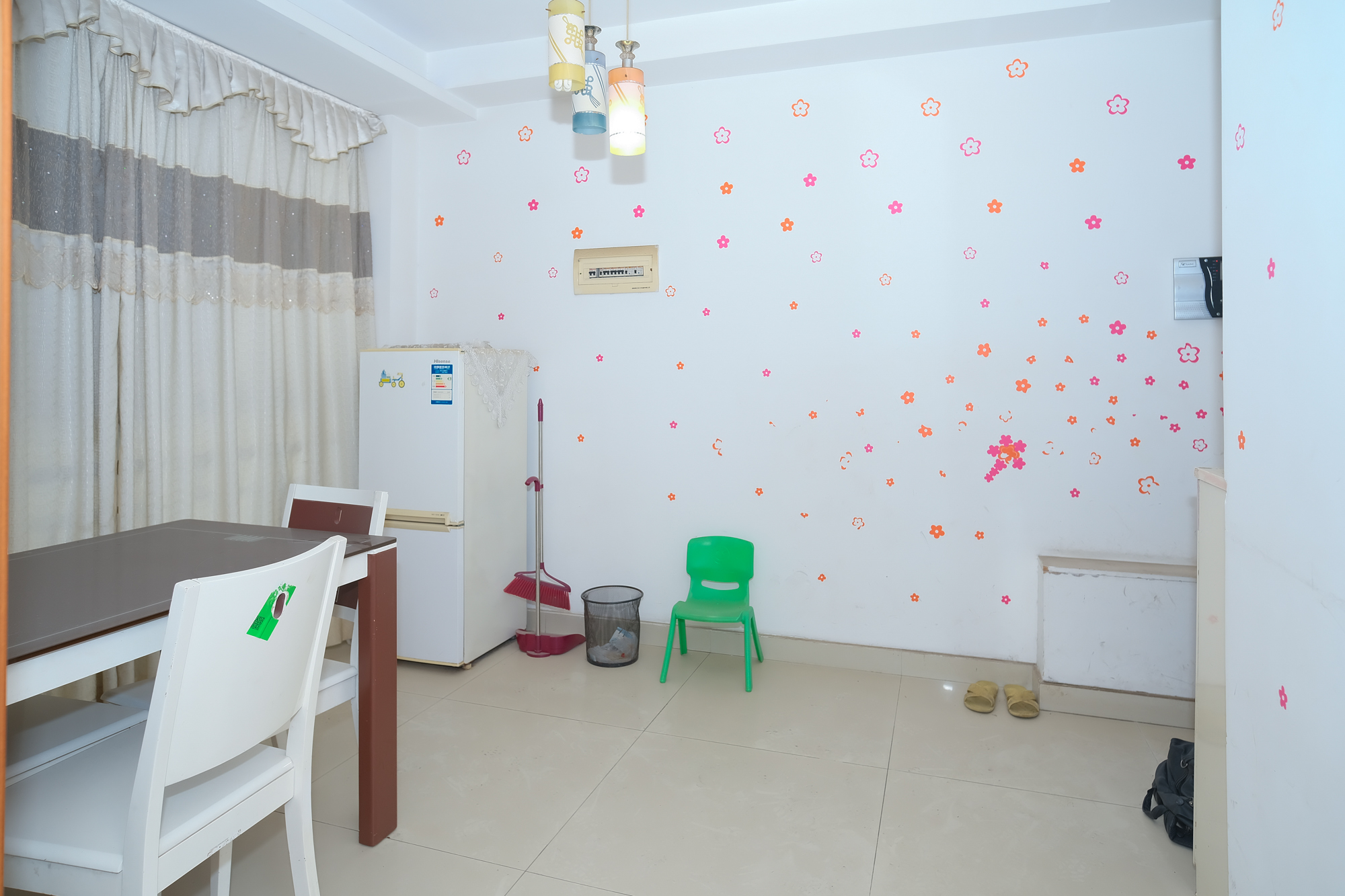 尚都花园城  2室2厅1卫    59.8万客厅