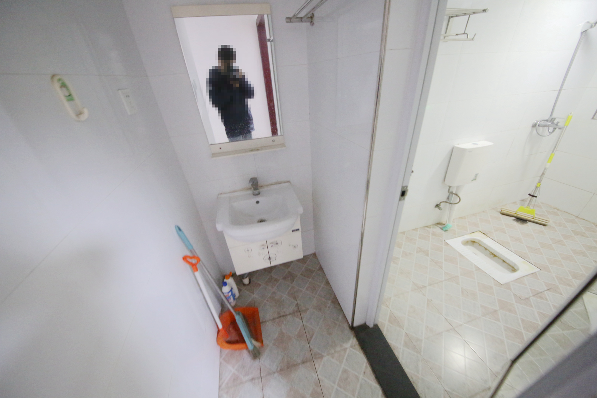 鸿基橄榄君庭  3室2厅1卫    95.0万卫生间