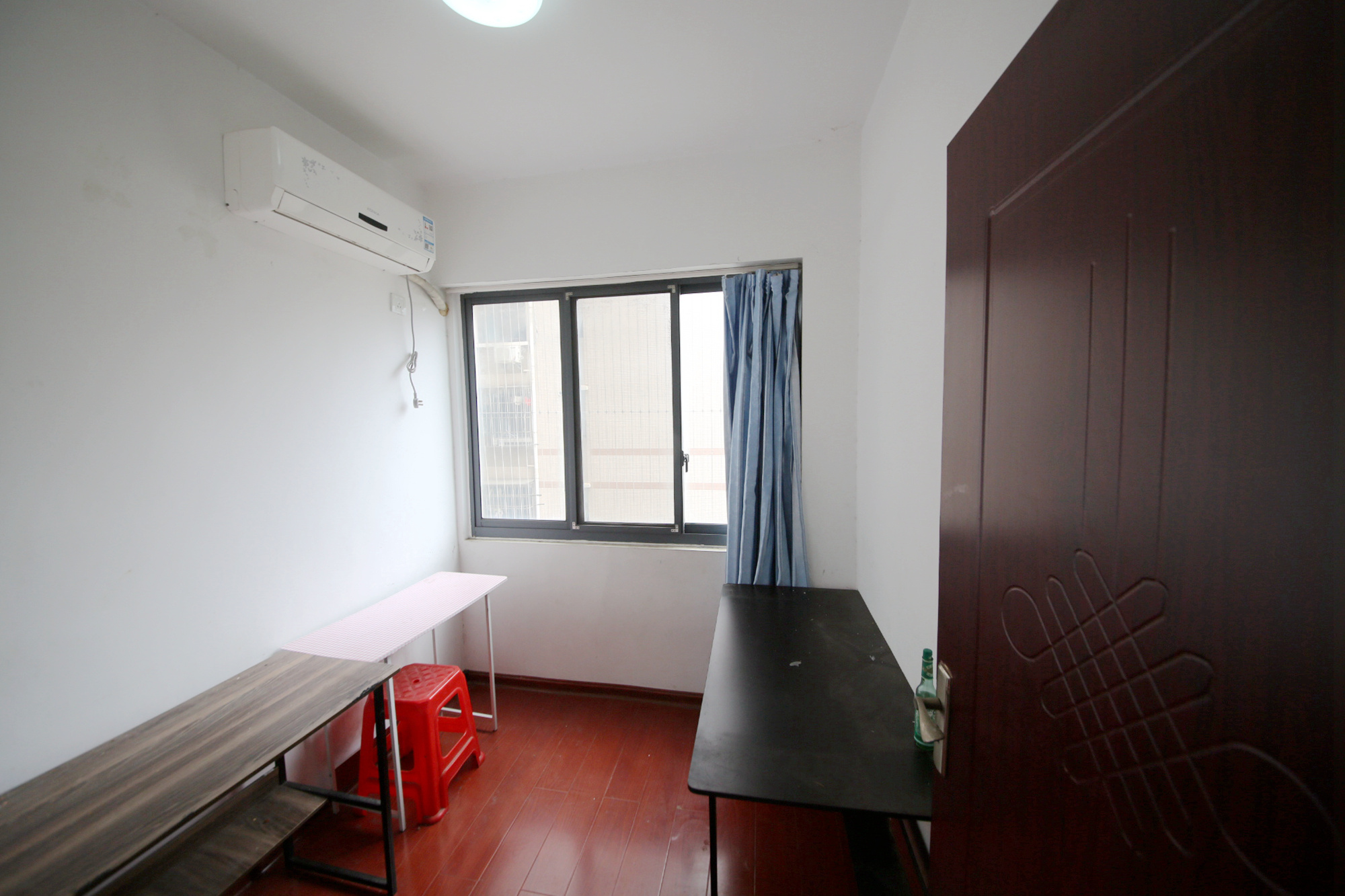 鸿基橄榄君庭  3室2厅1卫    95.0万卧室