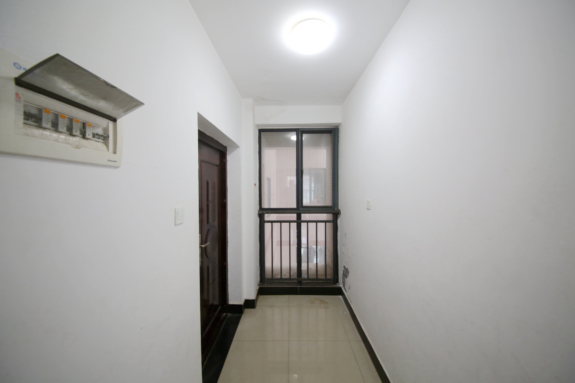 鸿基橄榄君庭  3室2厅1卫    95.0万卧室