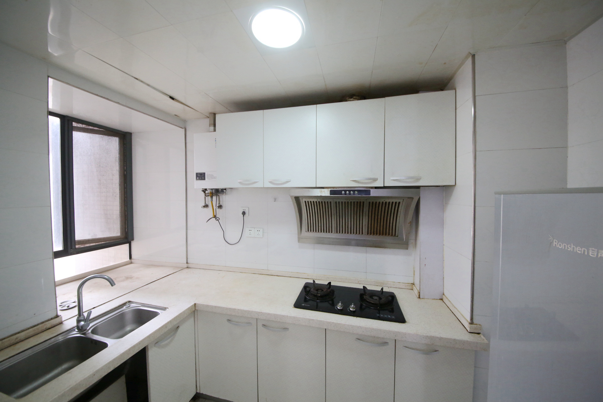 鸿基橄榄君庭  3室2厅1卫    95.0万厨房