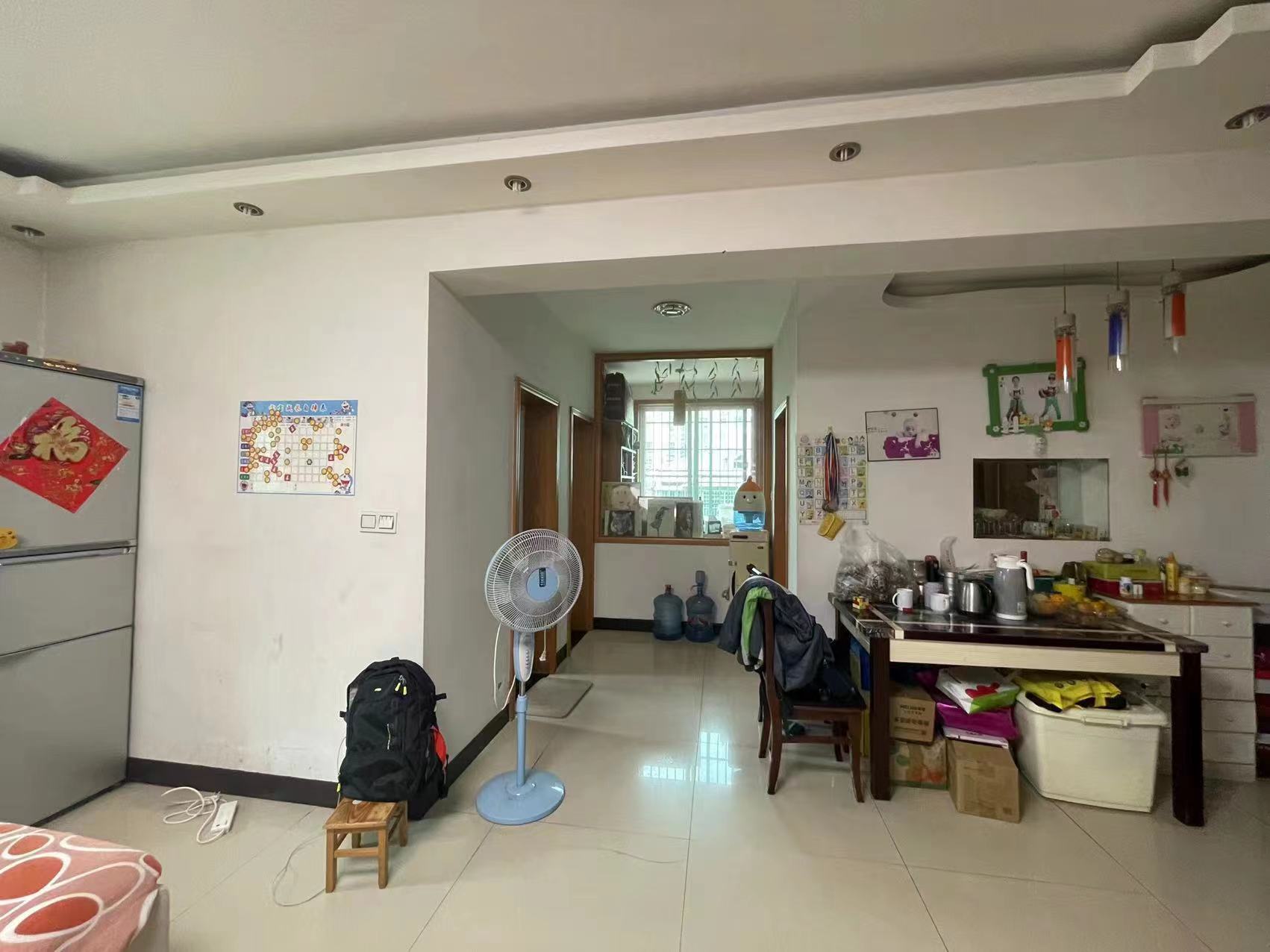 广泰家园 3室2厅2卫 39.8万 广泰家园 3室2厅2卫 39.8万客厅