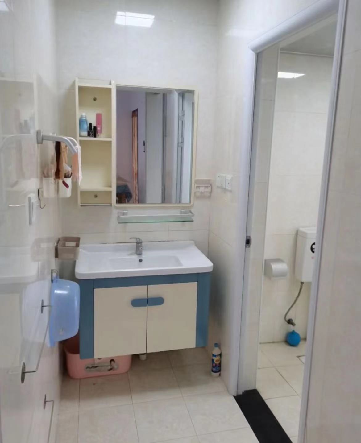 湘湾A区  3室2厅2卫    48.0万 湘湾A区  3室2厅2卫    48.0万室内图