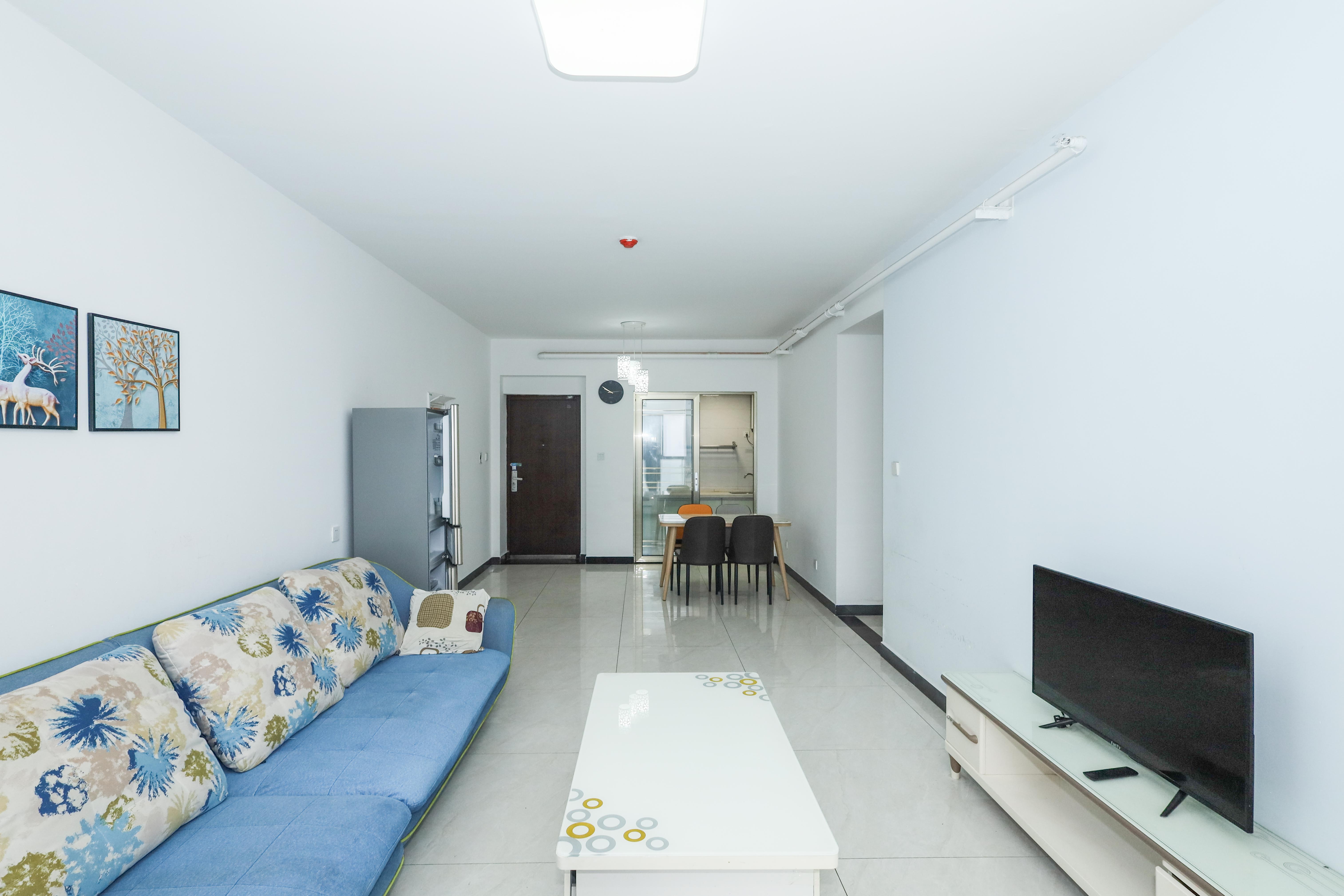 中建梅溪湖中心  3室2厅1卫    145.0万客厅