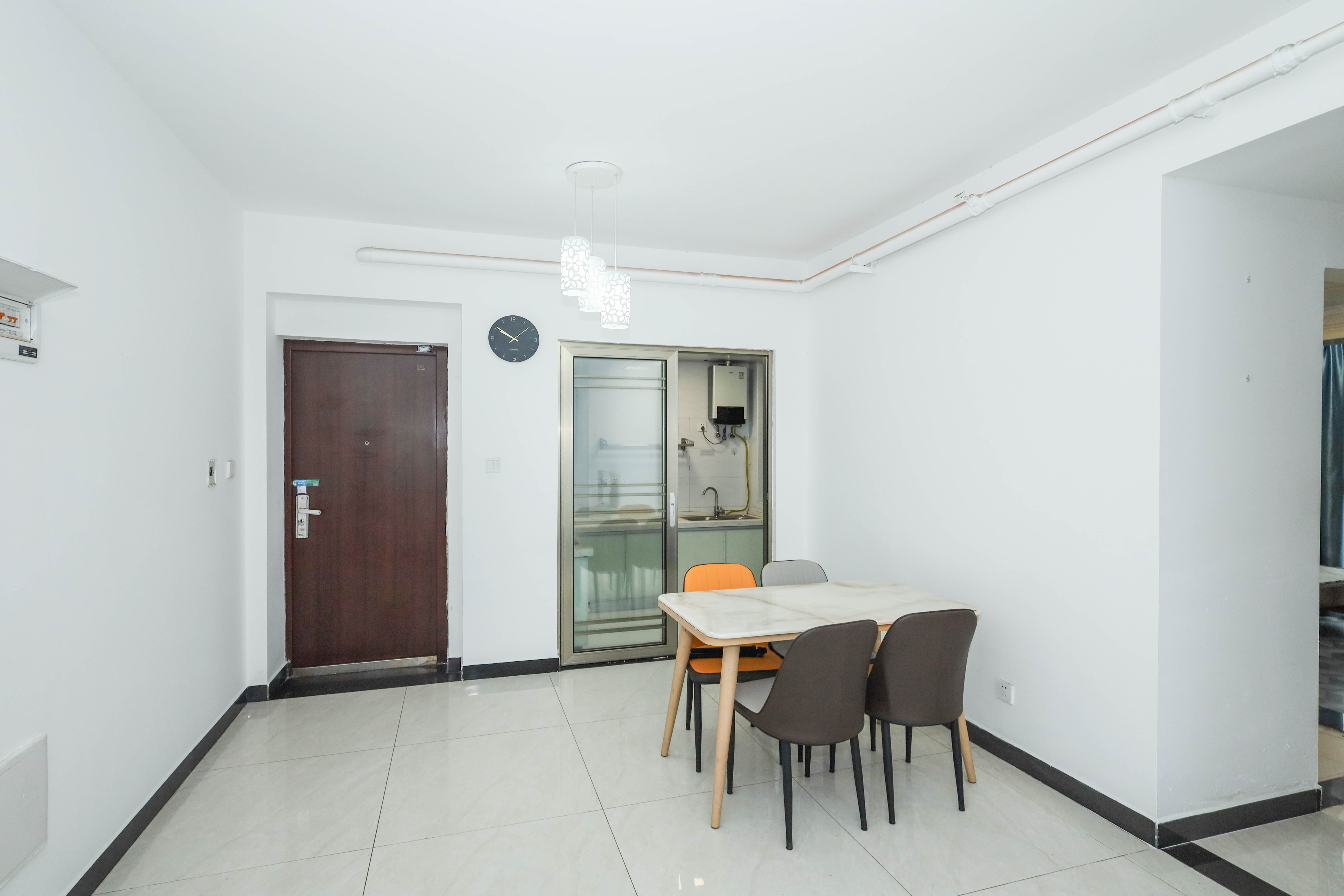 中建梅溪湖中心  3室2厅1卫    145.0万客厅