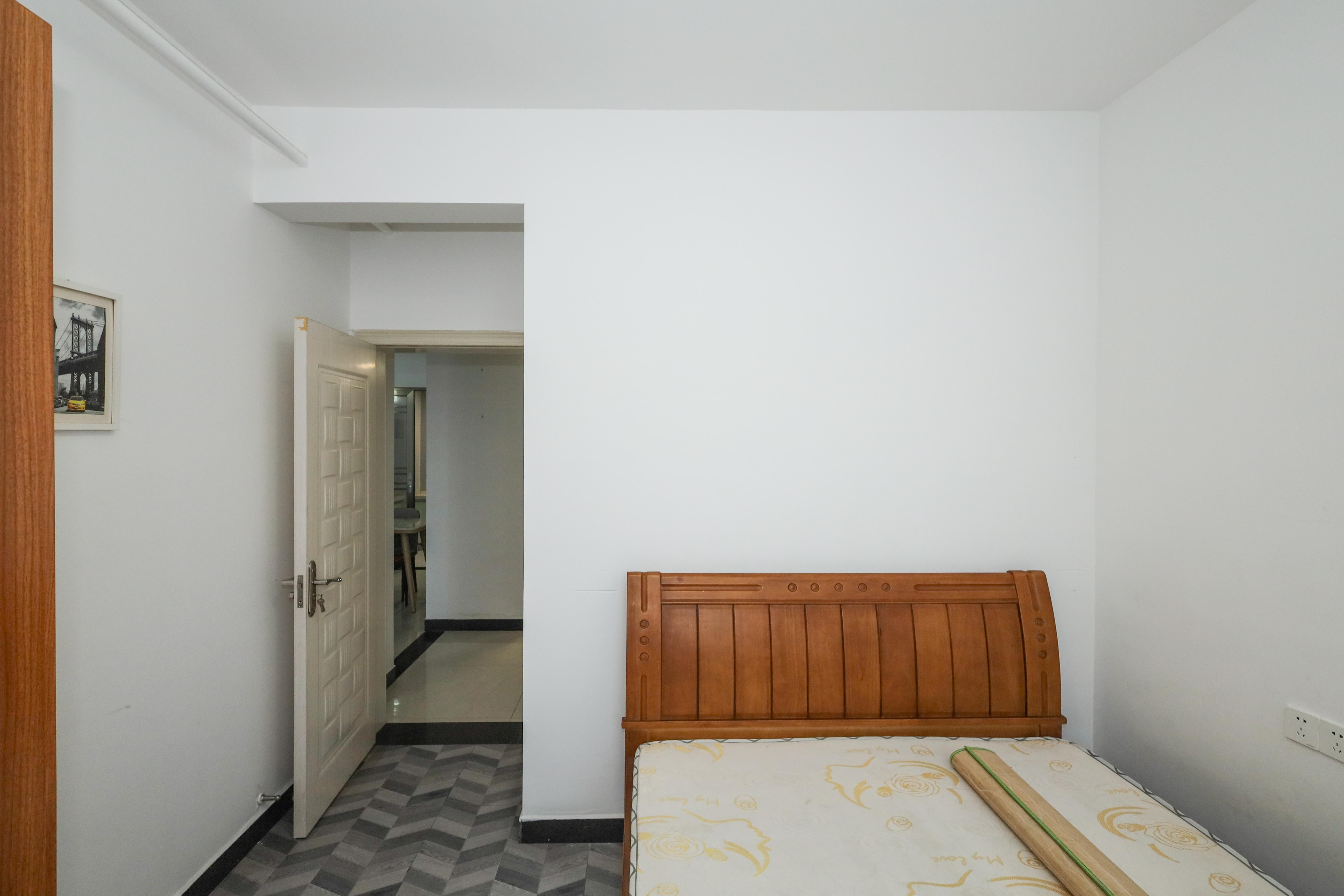 中建梅溪湖中心  3室2厅1卫    145.0万卧室