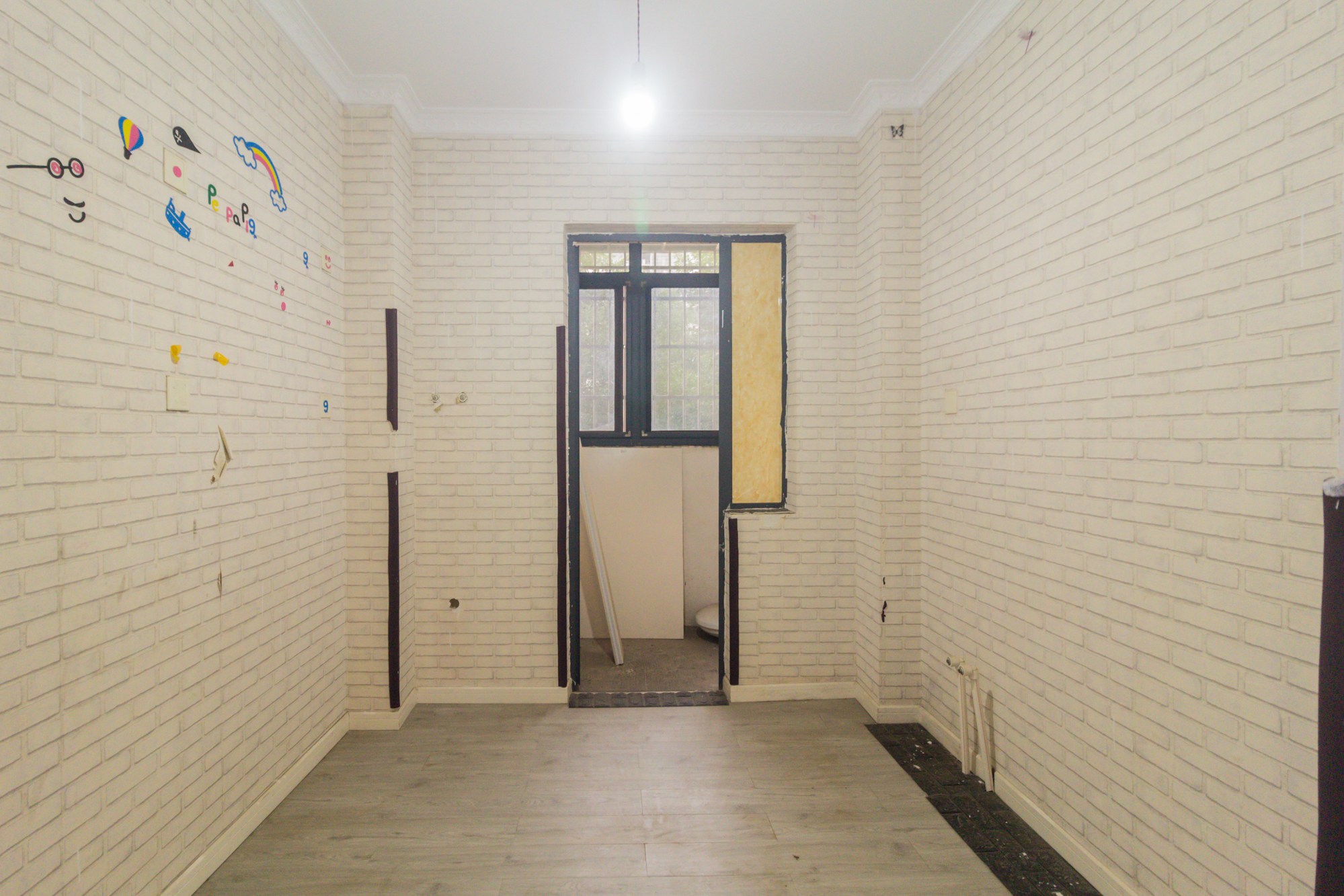 中国铁建国际城一期  4室2厅2卫    106.0万 中国铁建国际城一期  4室2厅2卫    106.0万客厅