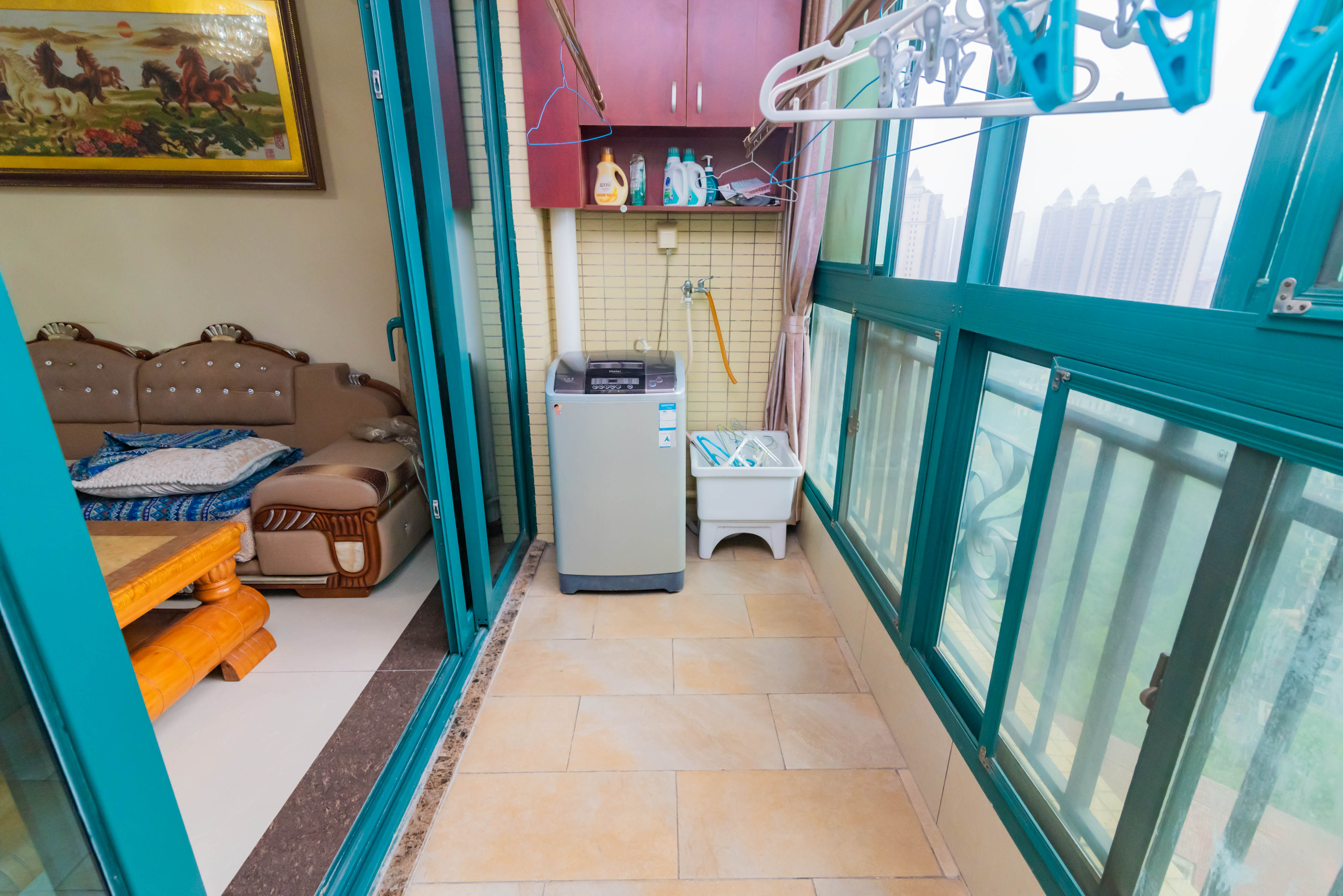 恒大雅苑  2室2厅1卫    82.0万阳台