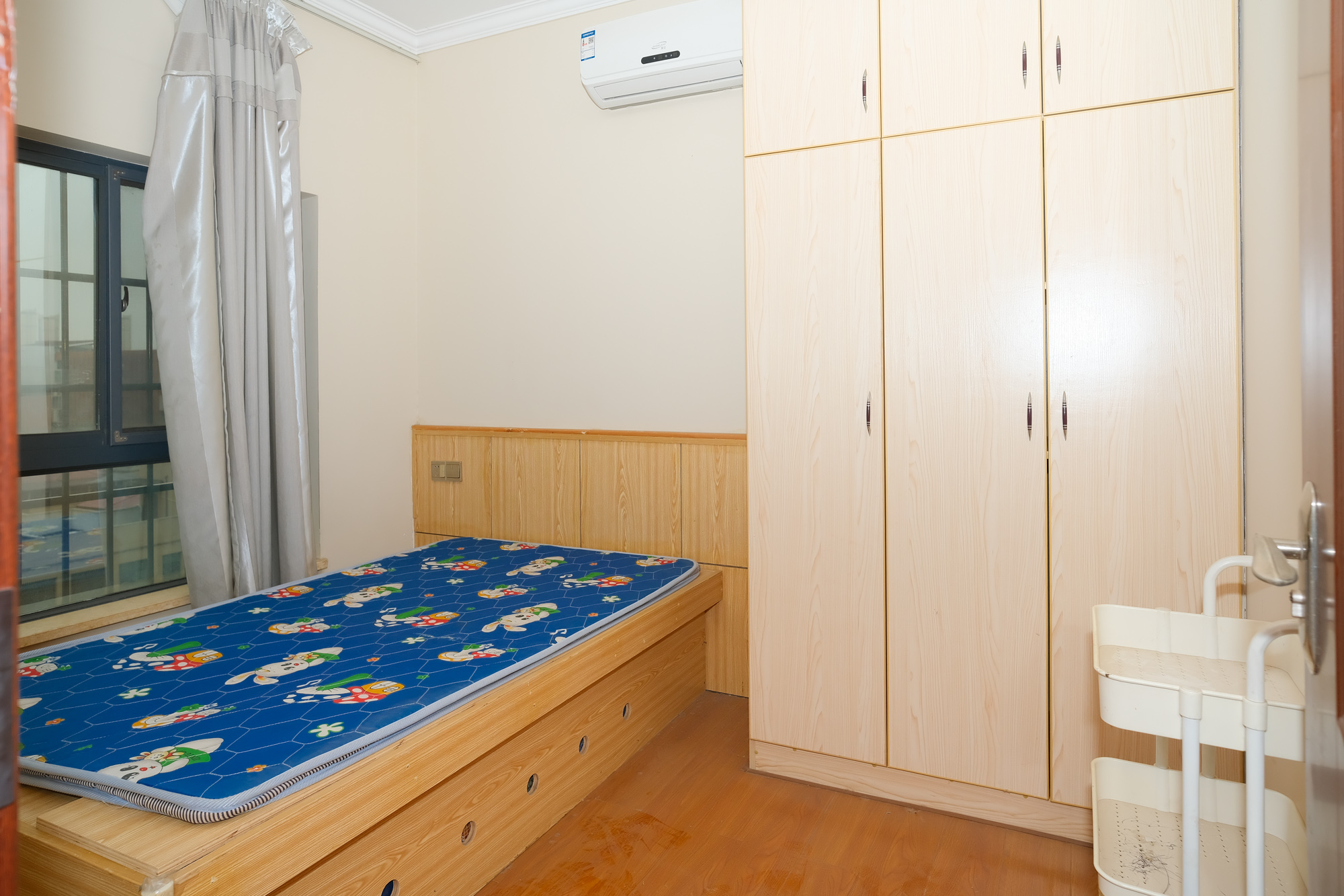 花样年华  2室2厅1卫    66.0万卧室