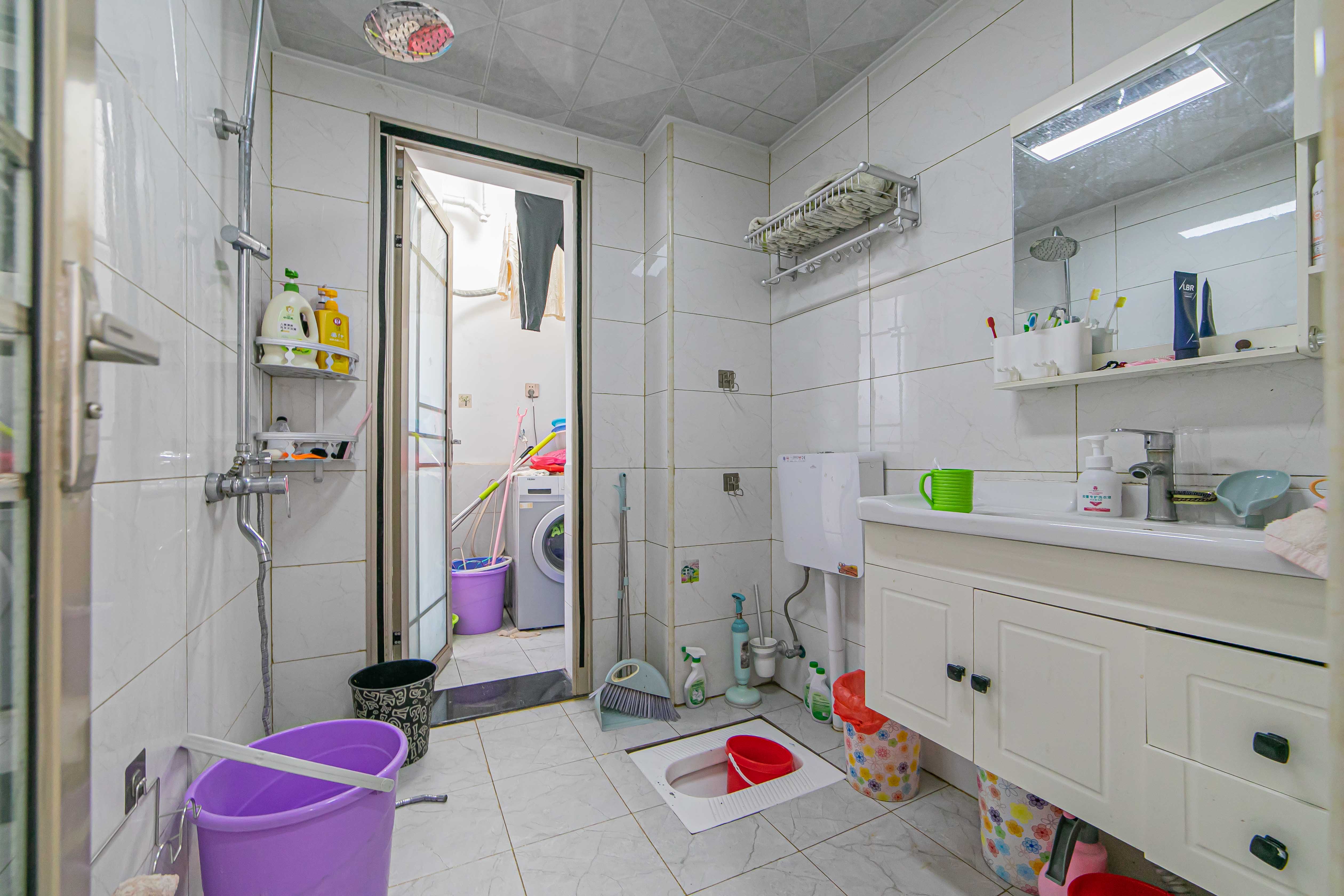 松雅轩(埃克斯社区) 2室2厅1卫 78.00万 松雅轩(埃克斯社区) 2室2厅1卫 78.00万卫生间