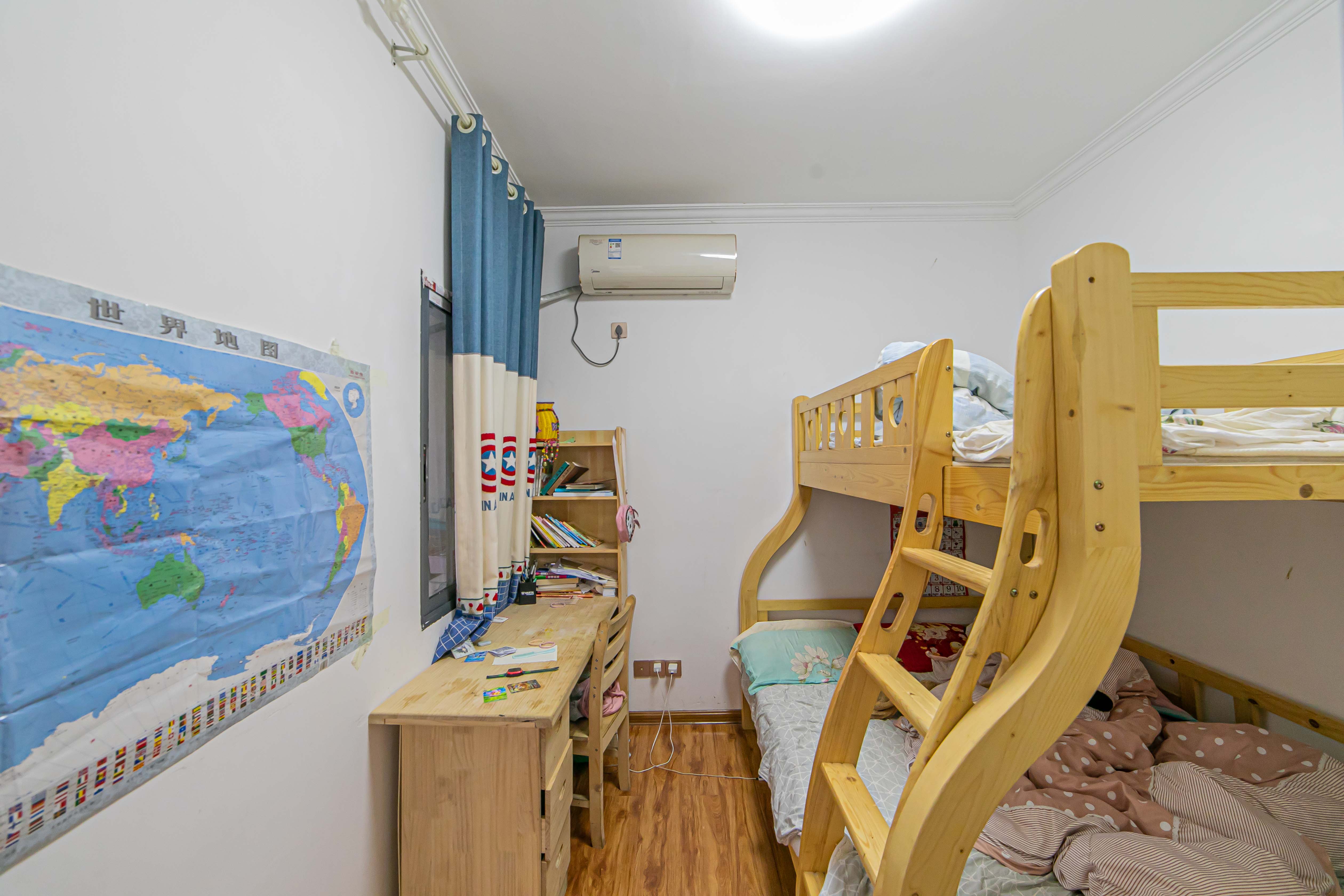 松雅轩(埃克斯社区) 2室2厅1卫 78.00万 松雅轩(埃克斯社区) 2室2厅1卫 78.00万卧室