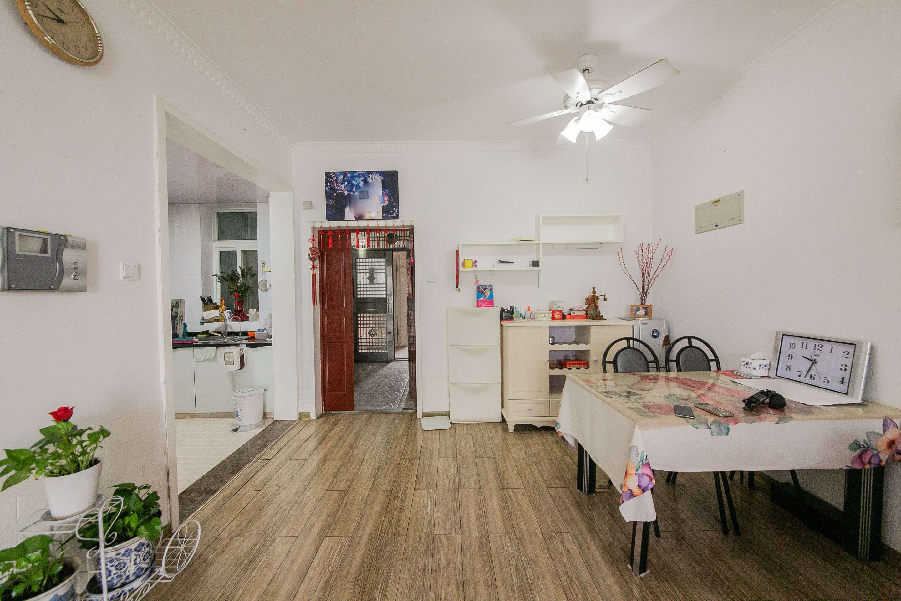 湘江世纪城赏江苑  2室1厅1卫    115.0万客厅