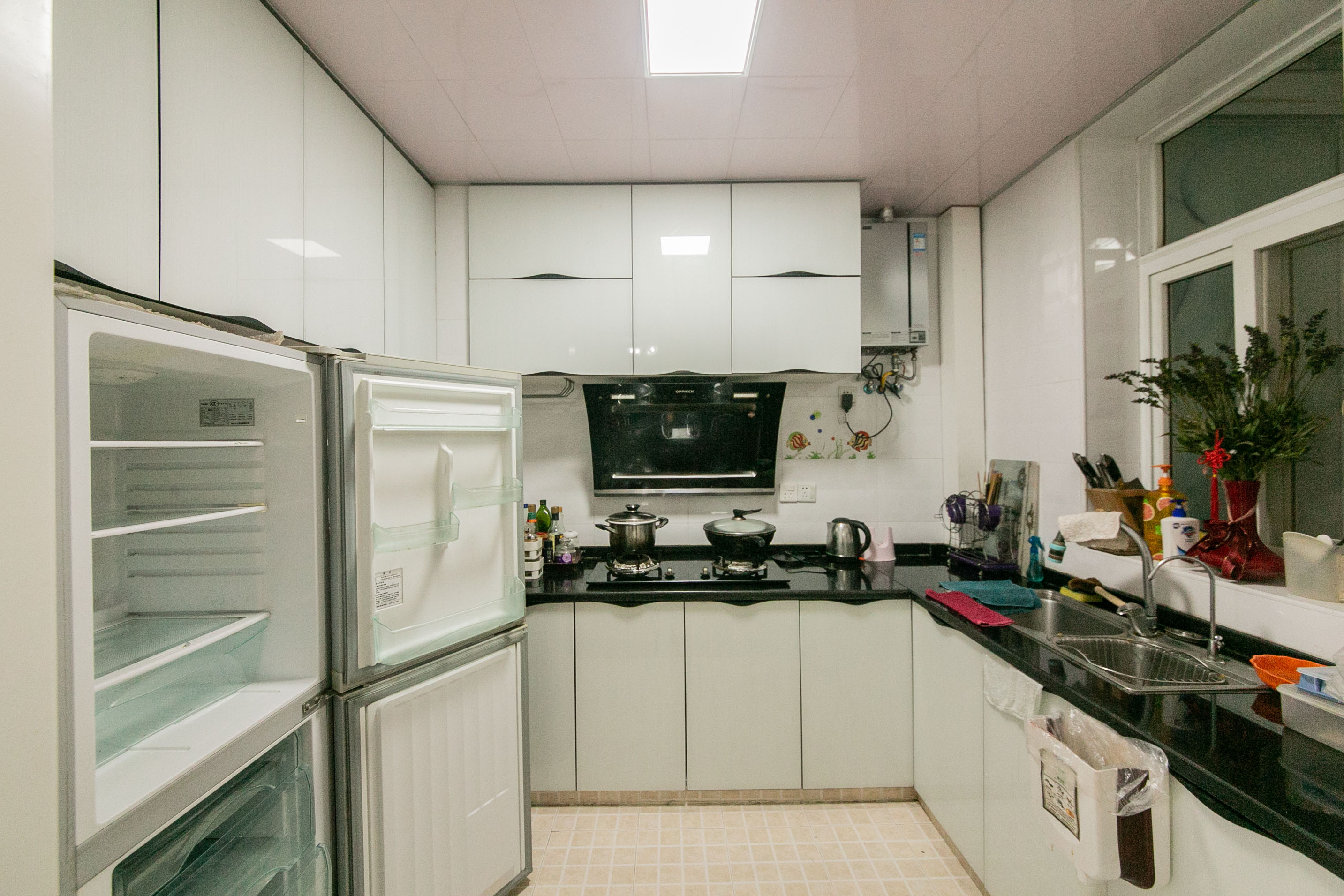 湘江世纪城赏江苑  2室1厅1卫    115.0万厨房