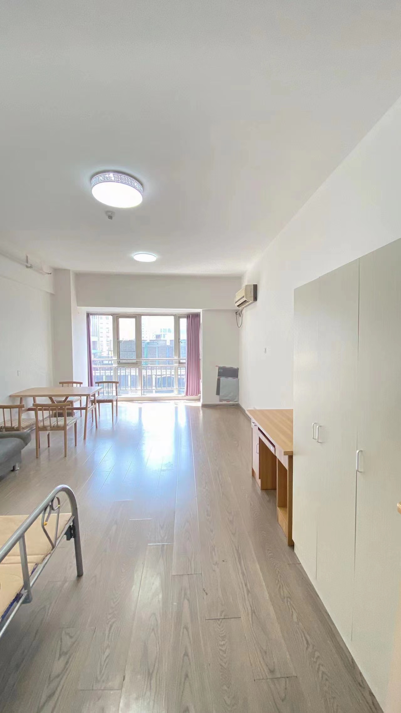 金轮时代广场 1室1厅1卫 40.00万 金轮时代广场 1室1厅1卫 40.00万室内图