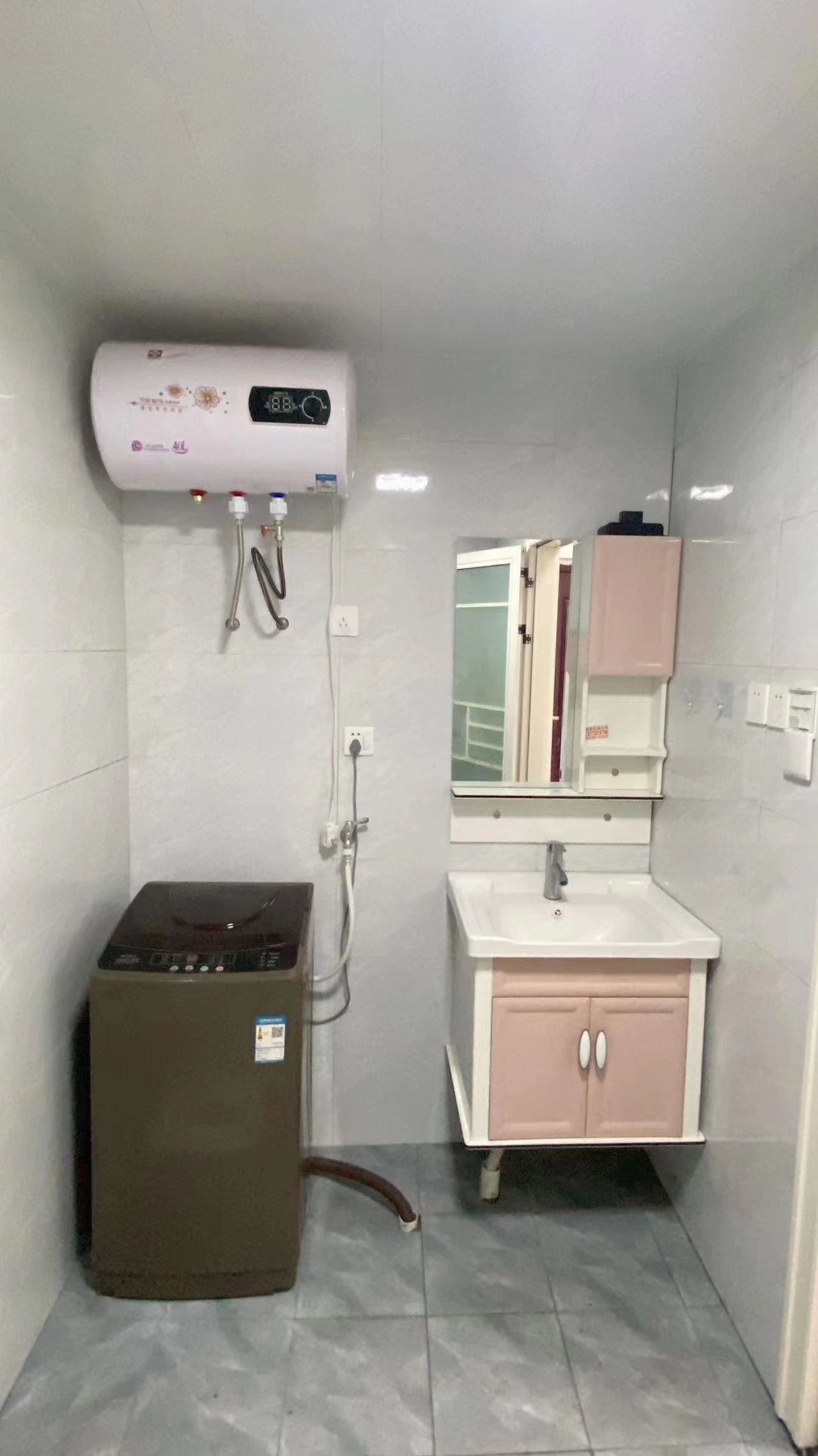 金轮时代广场 1室1厅1卫 40.00万 金轮时代广场 1室1厅1卫 40.00万室内图