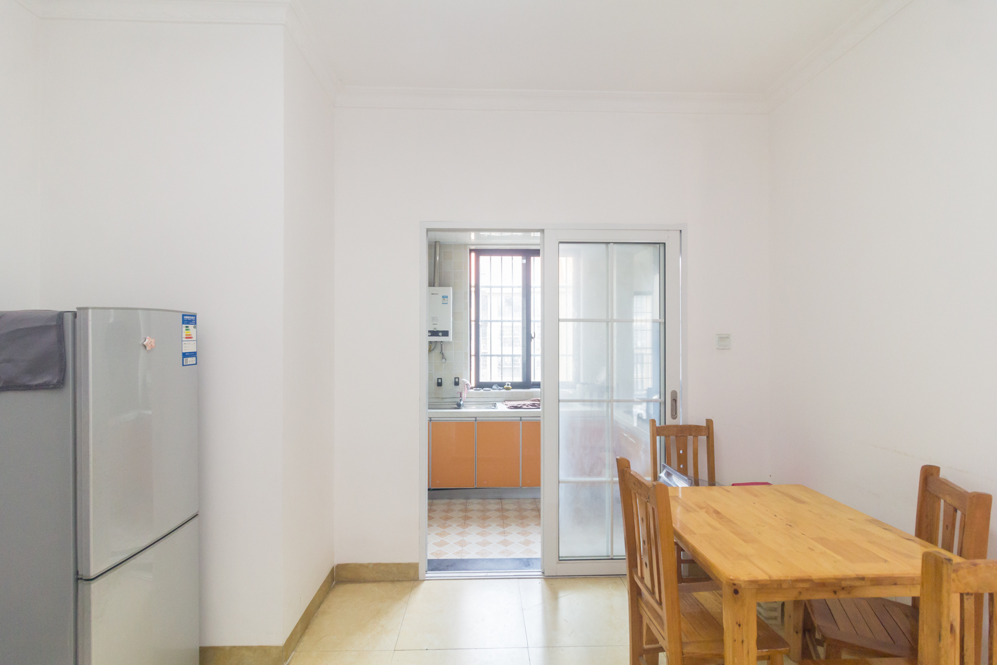 紫御江山  3室2厅2卫    75.0万 紫御江山  3室2厅2卫    75.0万客厅