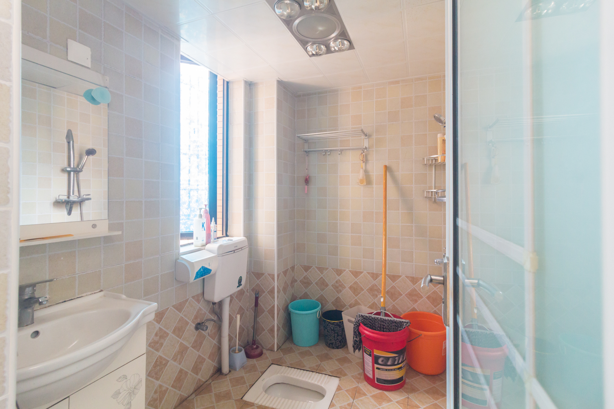 紫御江山  3室2厅2卫    75.0万 紫御江山  3室2厅2卫    75.0万卫生间