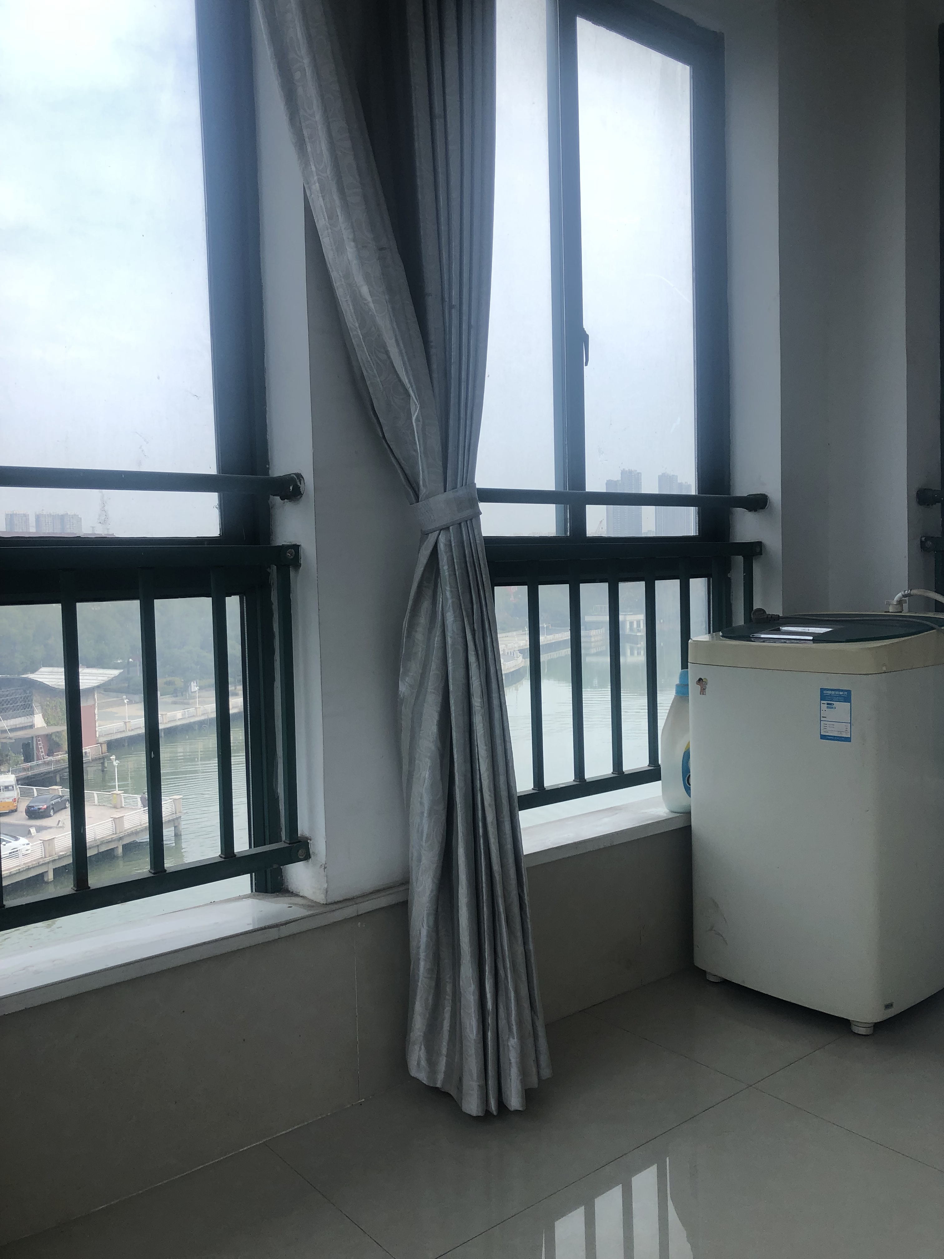 天鹅湖1号 4室2厅2卫 100.0万 天鹅湖1号 4室2厅2卫 100.0万室内图