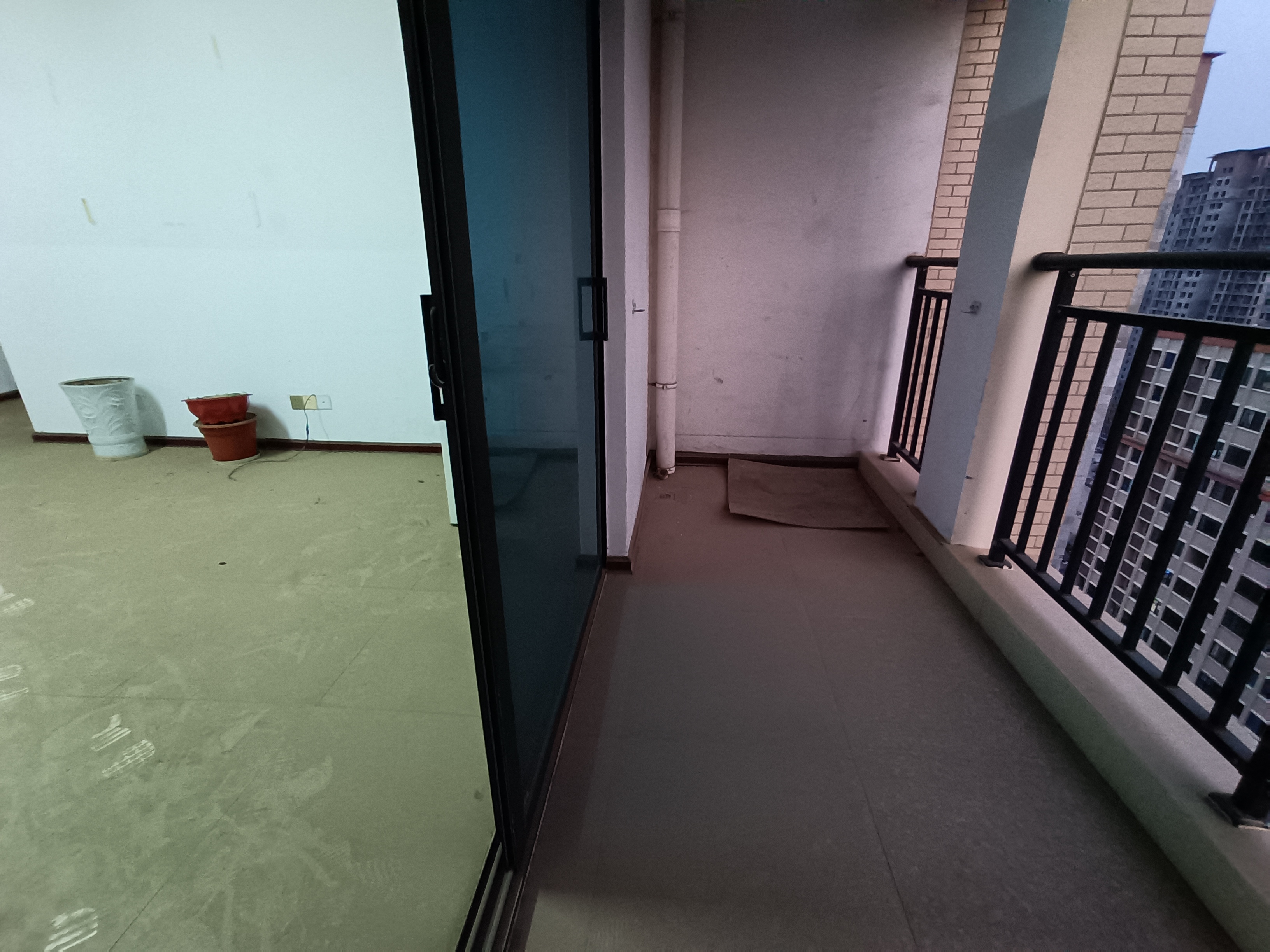 龙腾国际 2室2厅1卫 65.00万 龙腾国际 2室2厅1卫 65.00万室内图