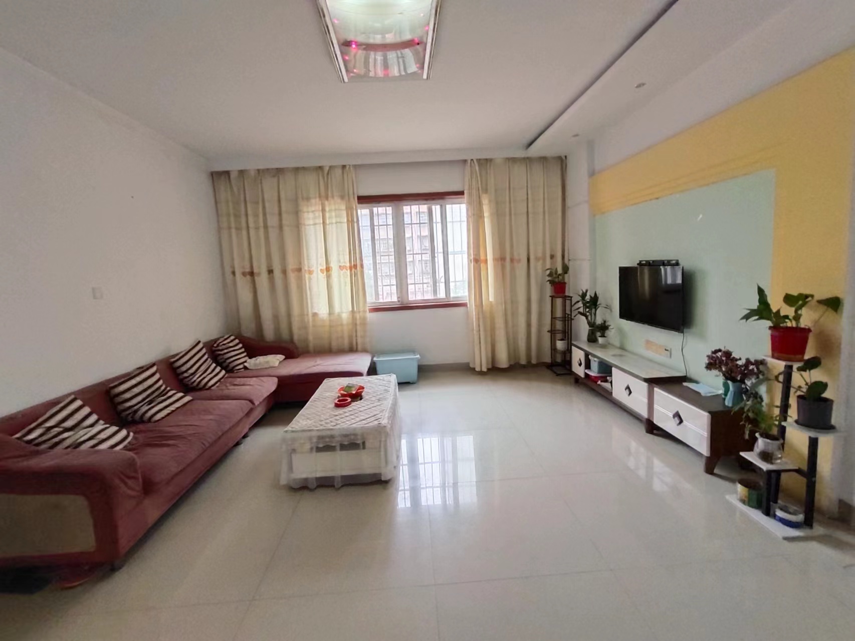 仁和小区 3室2厅1卫 39.8万 仁和小区 3室2厅1卫 39.8万室内图