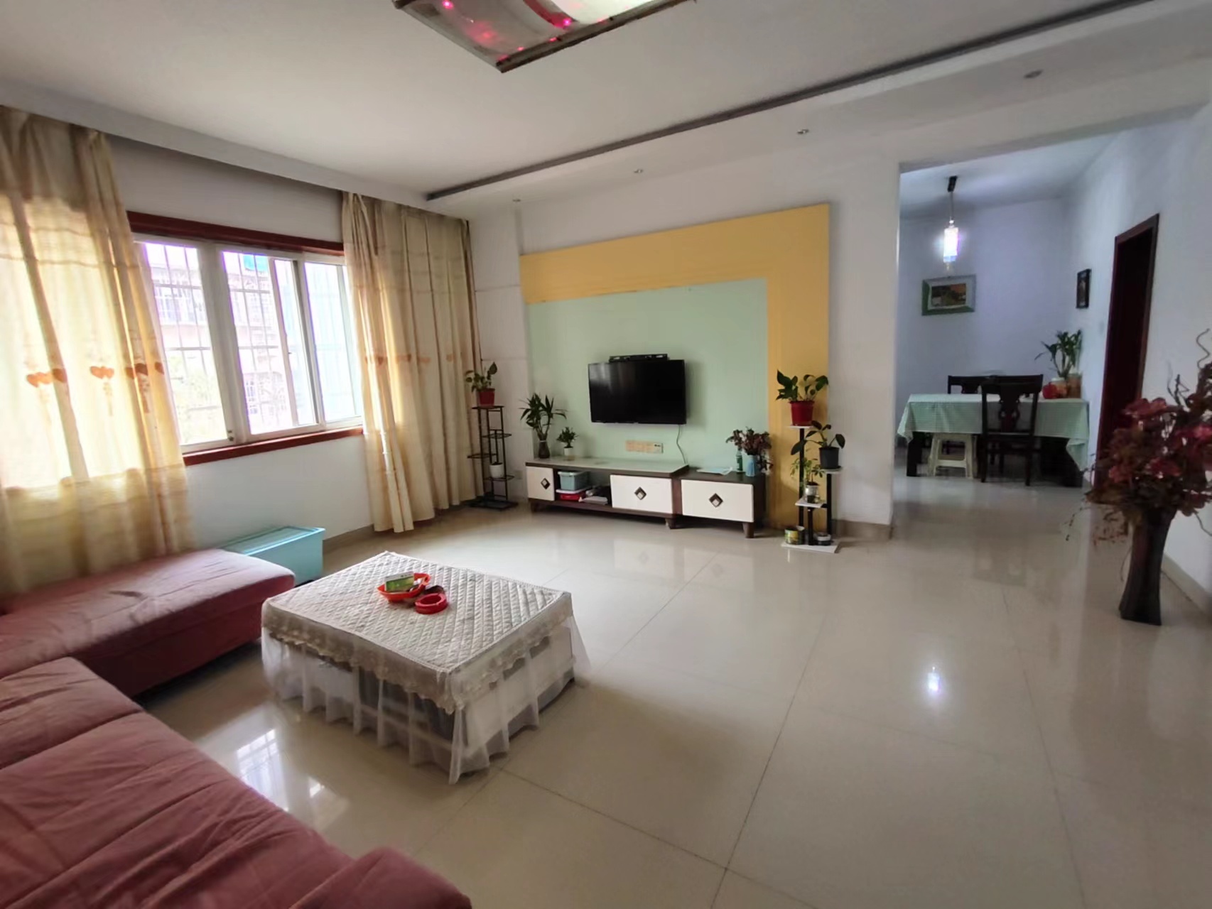 仁和小区 3室2厅1卫 39.8万 仁和小区 3室2厅1卫 39.8万室内图