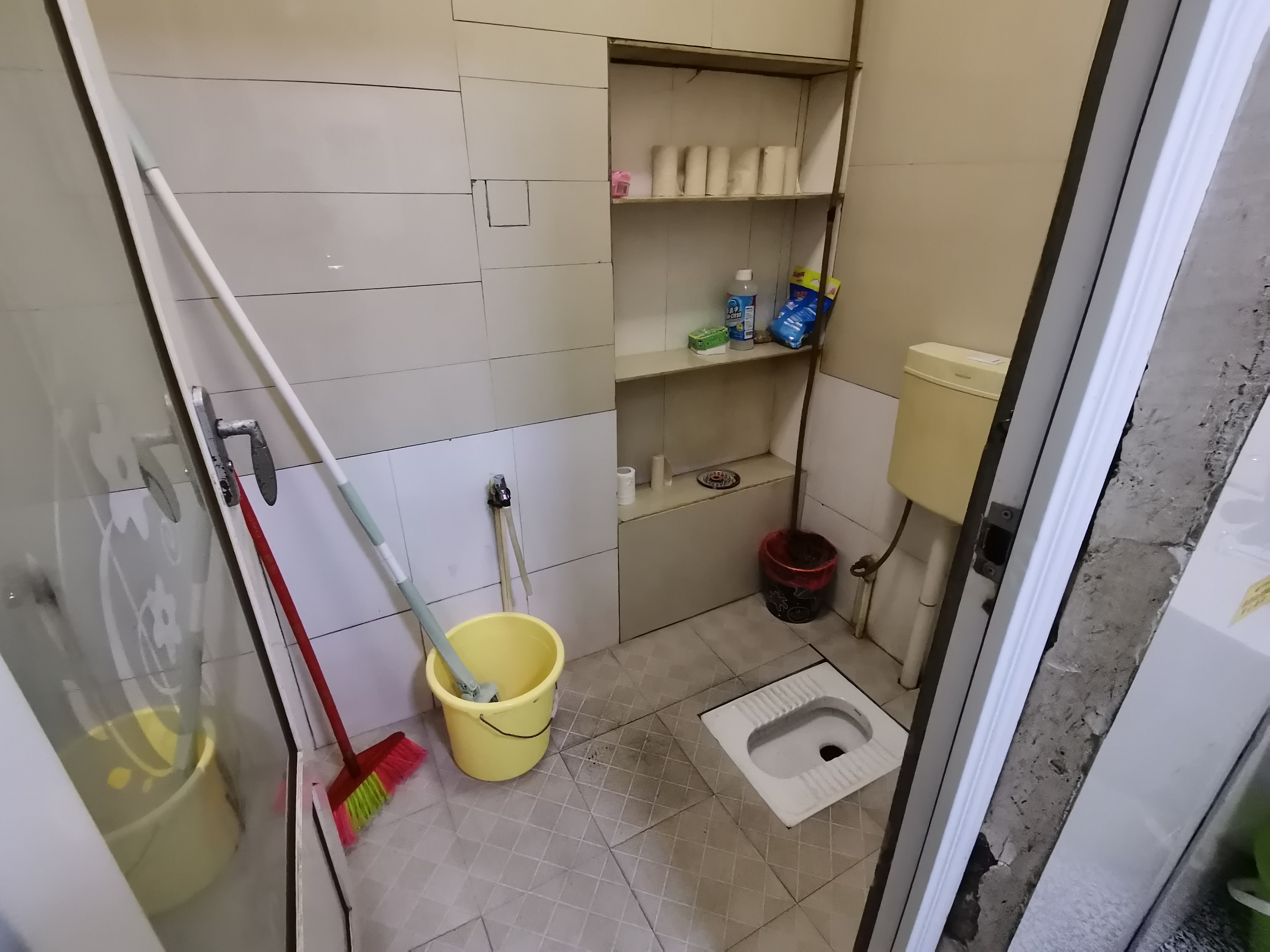 枫溪苑  1室1厅1卫    30.0万 枫溪苑  1室1厅1卫    30.0万室内图