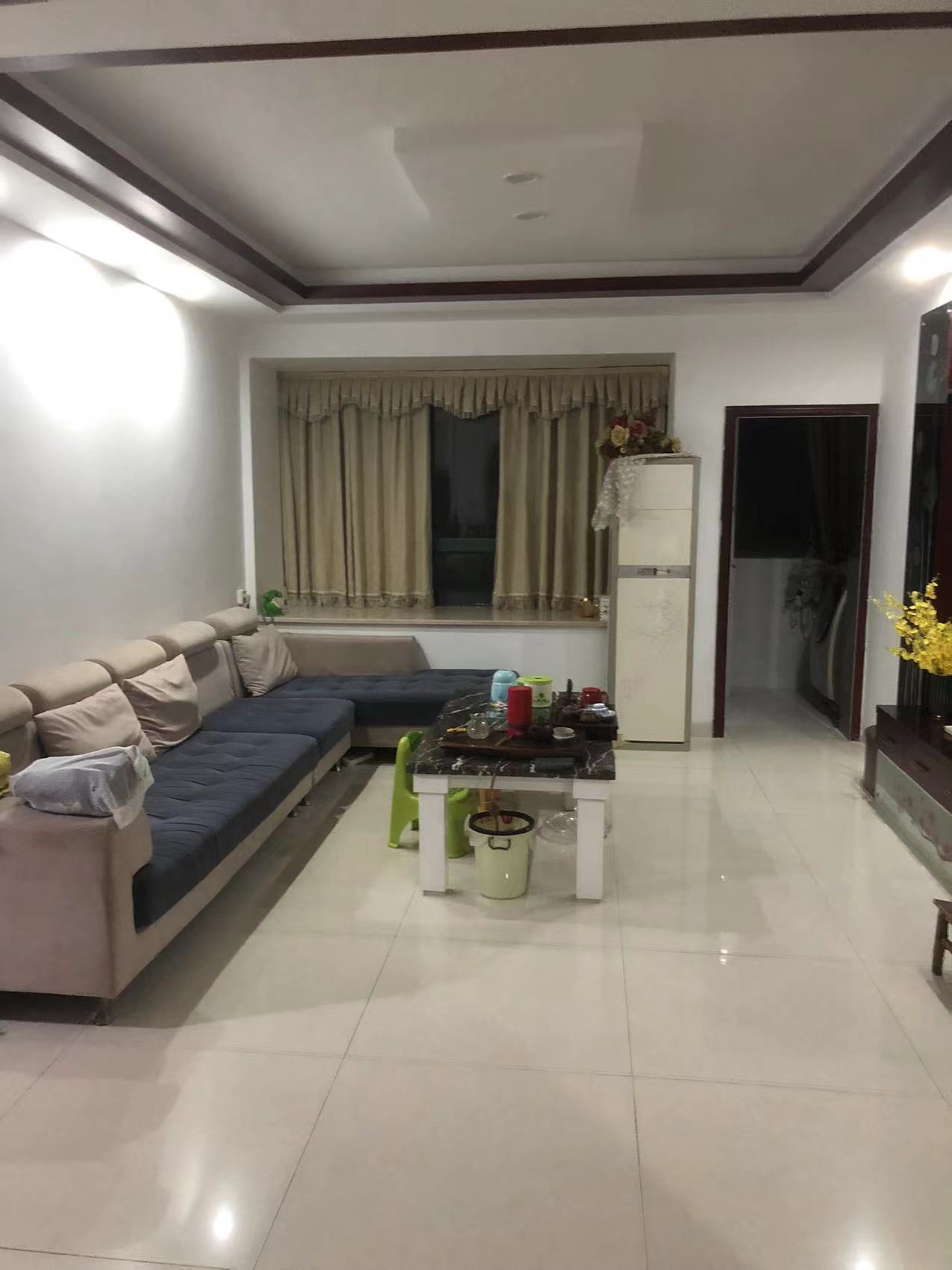 共和城  3室2厅1卫    68.0万室内图