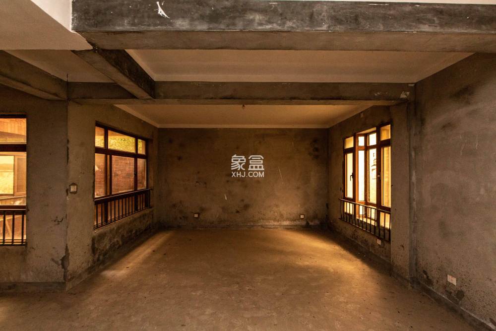 吉联小区（红墅湾）  5室2厅3卫   999.00万