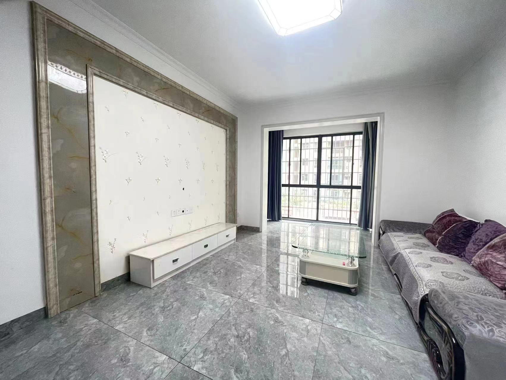 融冠亲城 2室1厅1卫 1400.00元/月 融冠亲城 2室1厅1卫 1400.00元/月室内图