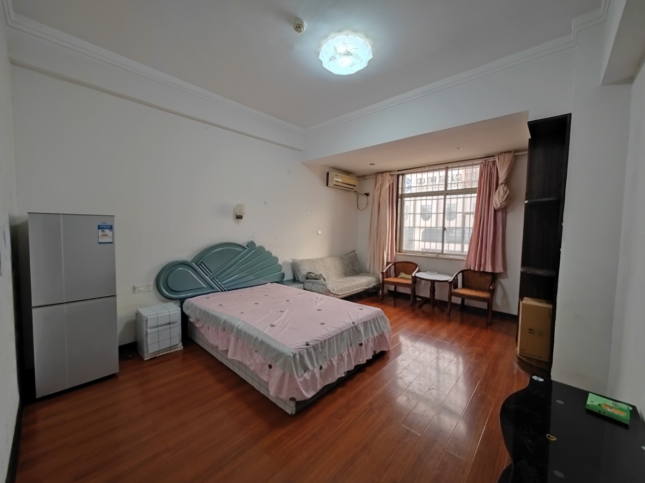 大汉龙城 4室2厅2卫 2800.00元/月 大汉龙城 4室2厅2卫 2800.00元/月室内图