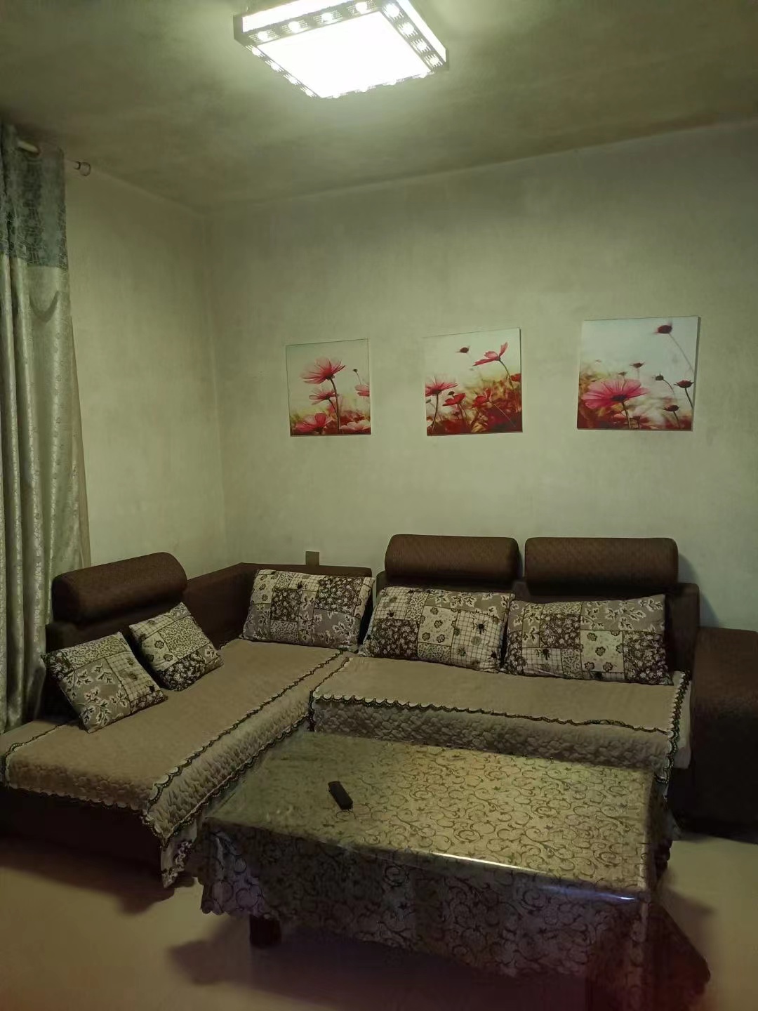 红旗村 2室2厅1卫 38.0万 红旗村 2室2厅1卫 38.0万室内图