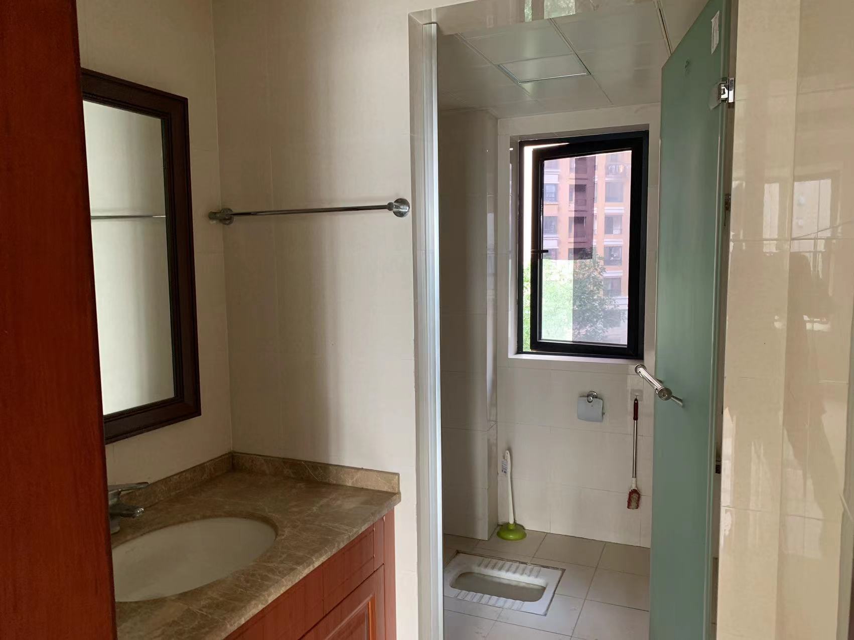 康桥美郡 3室2厅2卫 89.80万 康桥美郡 3室2厅2卫 89.80万室内图