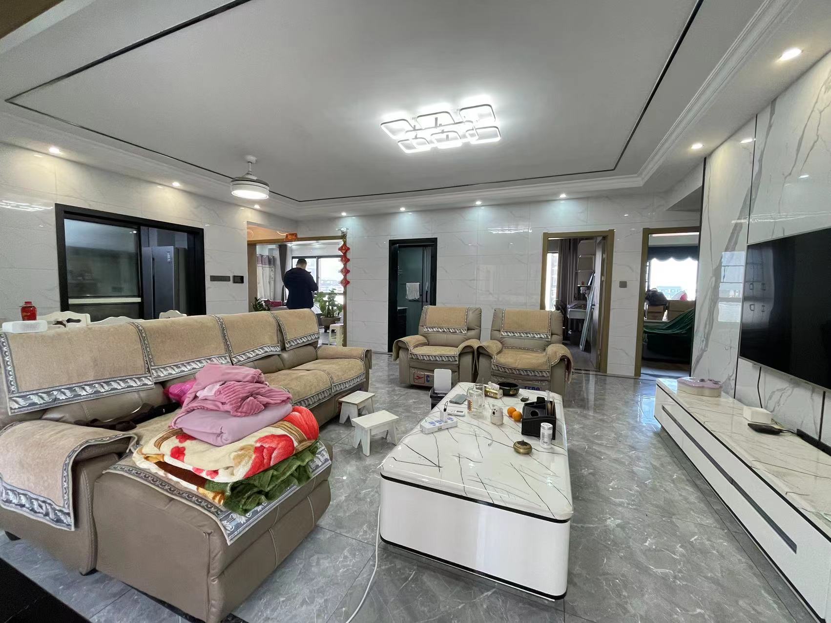 城市公园 3室2厅2卫 78.00万 城市公园 3室2厅2卫 78.00万室内图