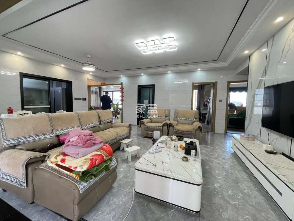 城市公园  3室2厅2卫    78.0万