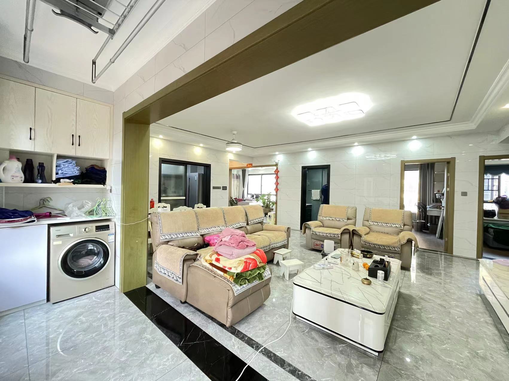 城市公园 3室2厅2卫 78.00万 城市公园 3室2厅2卫 78.00万室内图