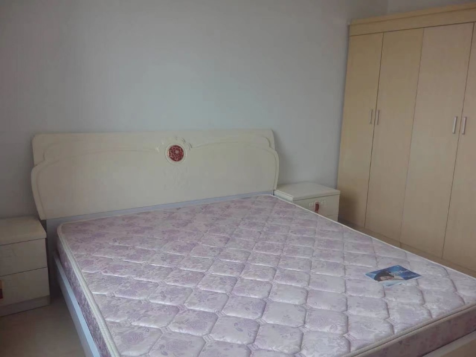 三元社区  3室2厅1卫   1500.00元/月室内图