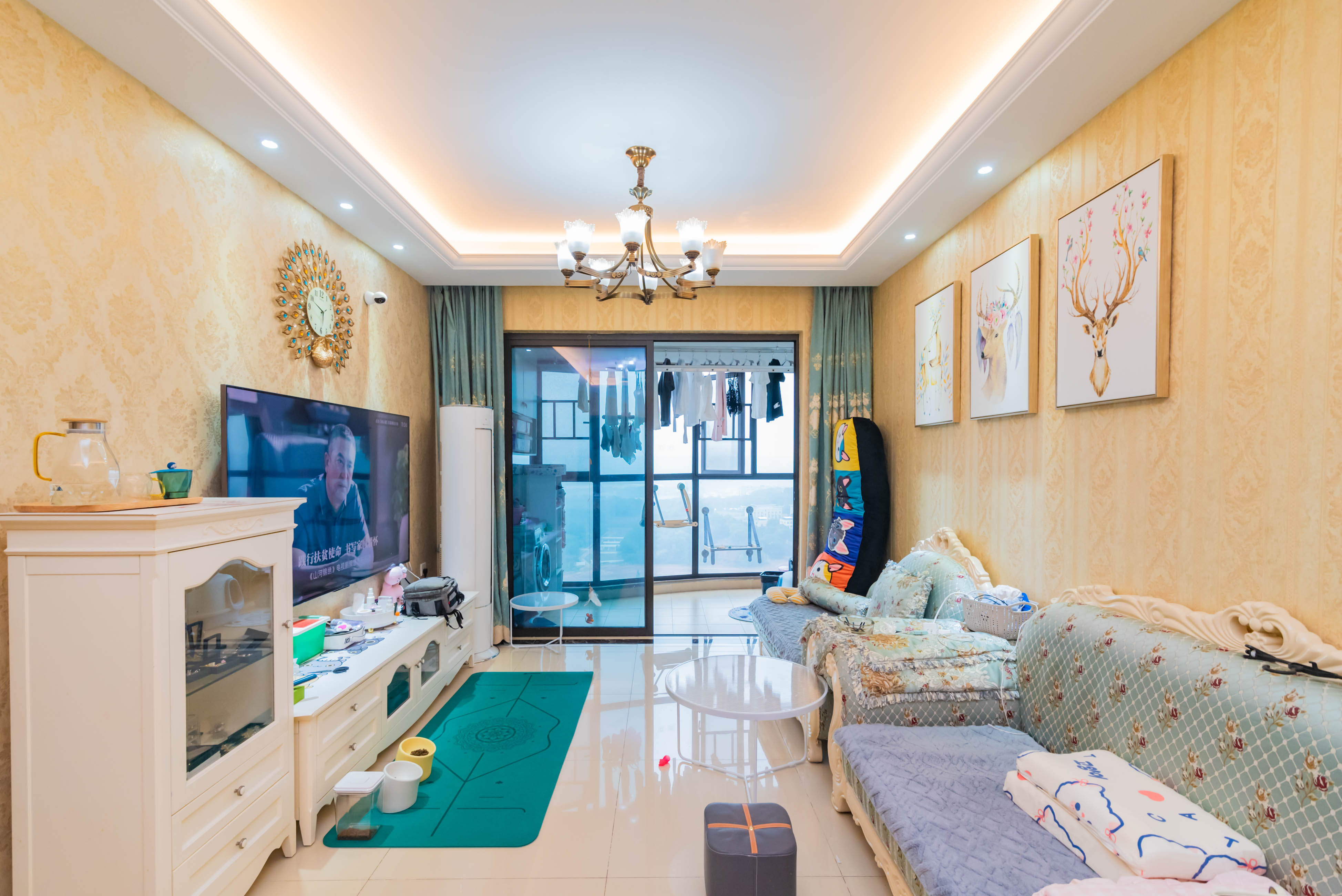 旺德府恺悦国际  2室2厅1卫    64.0万 旺德府恺悦国际  2室2厅1卫    64.0万客厅